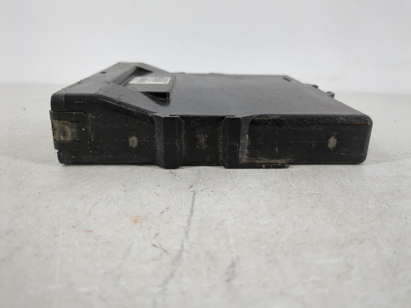 2010-2011 Toyota Prius Chassis Control Module Ccm Bcm Body Control - Oemusedautoparts1.com