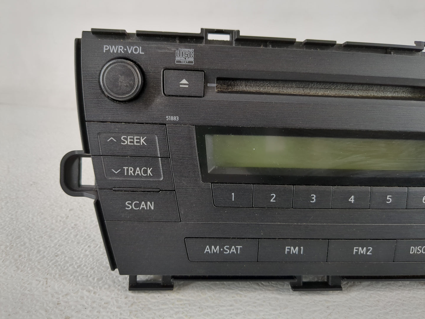 2010-2011 Toyota Prius Radio AM FM Cd Player Receiver Replacement P/N:86120-47290 Fits Fits 2010 2011 OEM Used Auto Parts - 