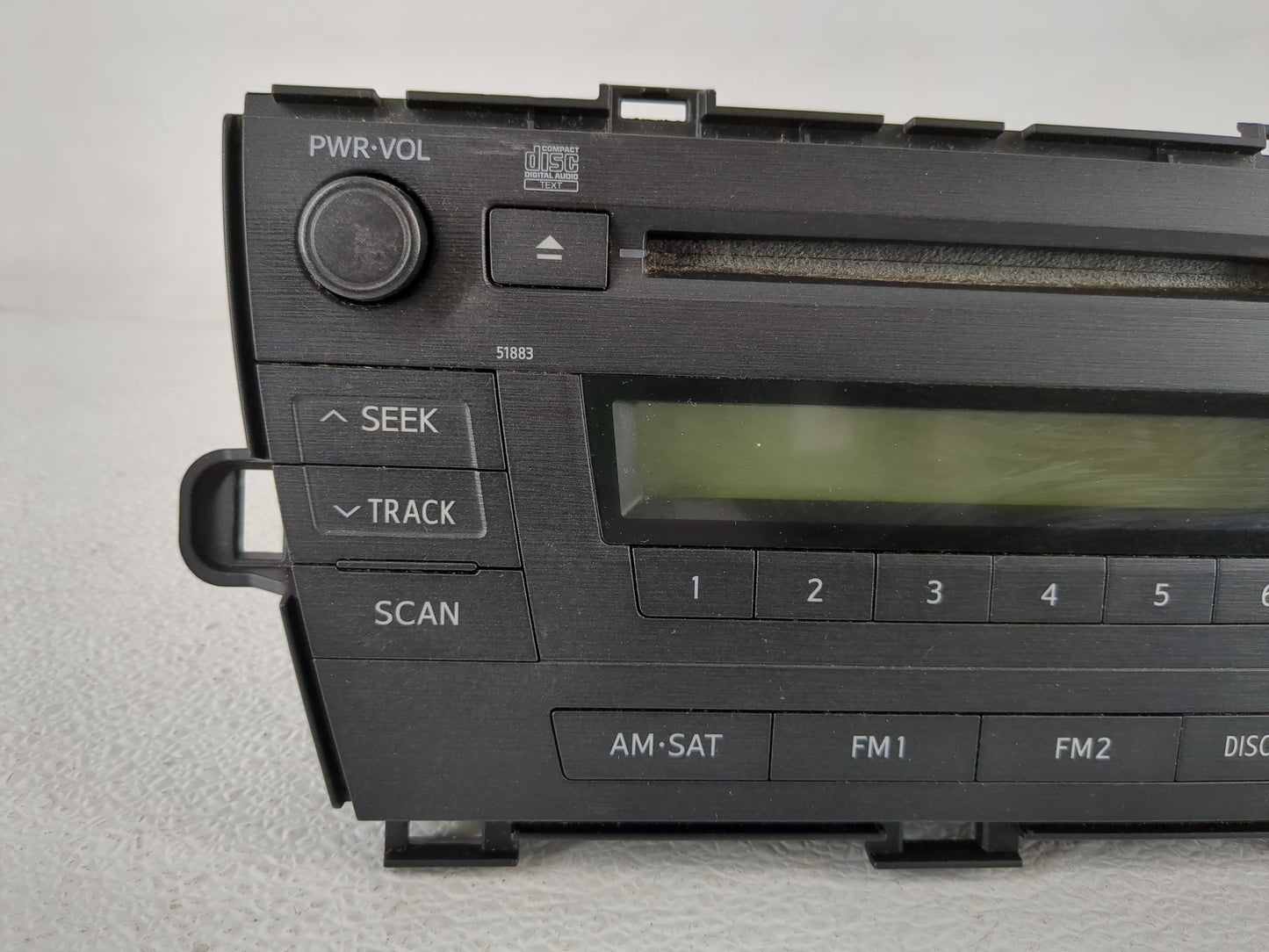 2010-2011 Toyota Prius Radio AM FM Cd Player Receiver Replacement P/N:86120-47290 Fits Fits 2010 2011 OEM Used Auto Parts - 