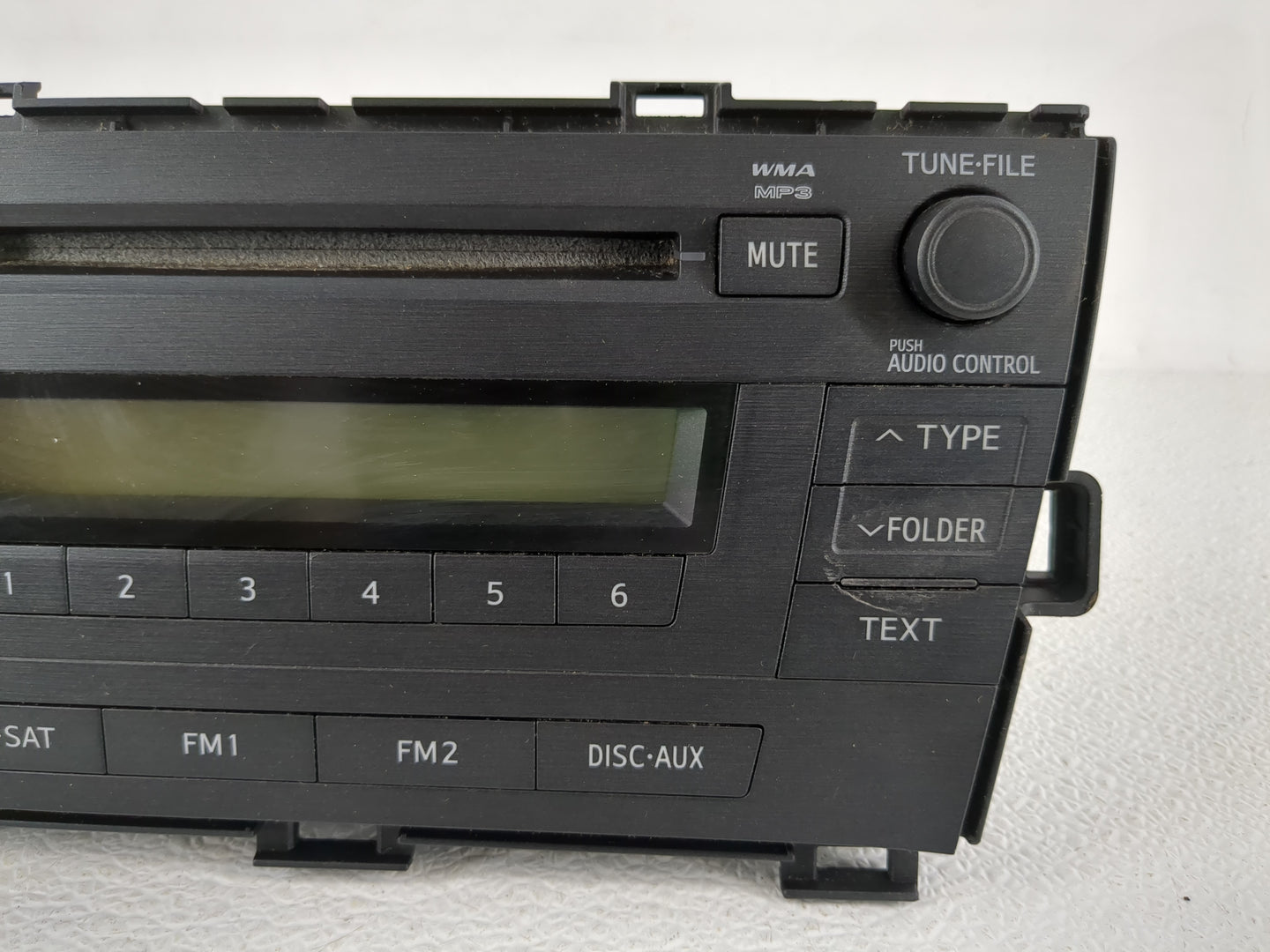 2010-2011 Toyota Prius Radio AM FM Cd Player Receiver Replacement P/N:86120-47290 Fits Fits 2010 2011 OEM Used Auto Parts - 