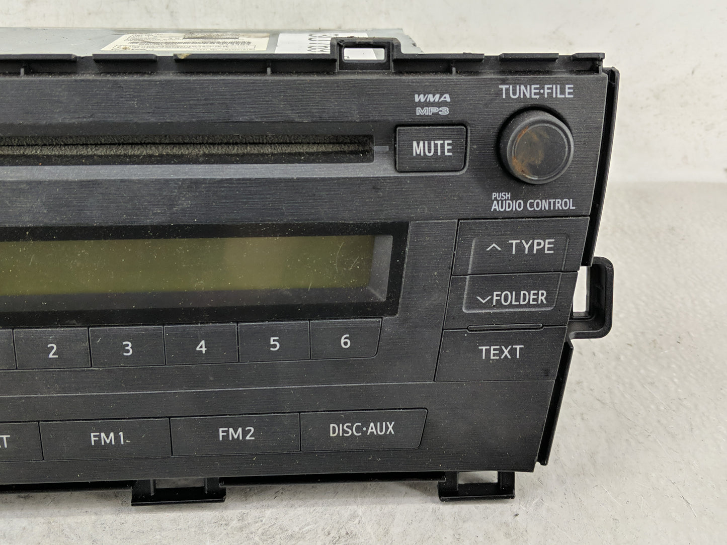 2010-2011 Toyota Prius Radio AM FM Cd Player Receiver Replacement P/N:86120-47290 Fits Fits 2010 2011 OEM Used Auto Parts - 