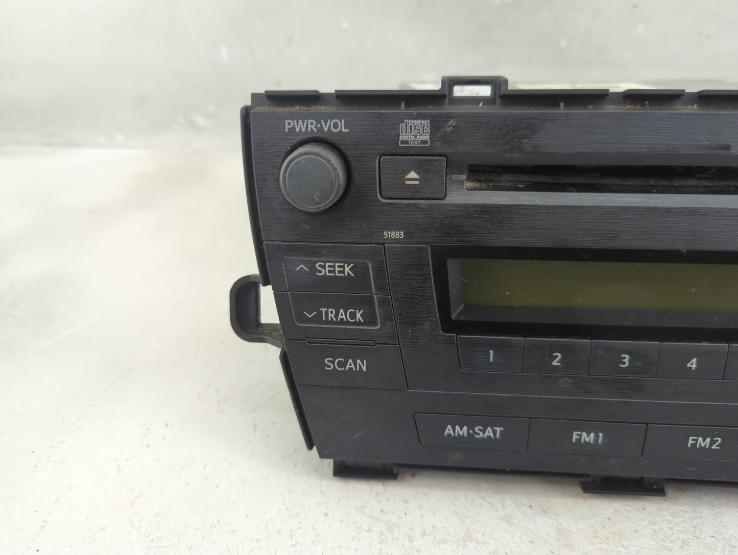 2010-2011 Toyota Prius Radio AM FM Cd Player Receiver Replacement P/N:86120-47290 Fits Fits 2010 2011 OEM Used Auto Parts - 