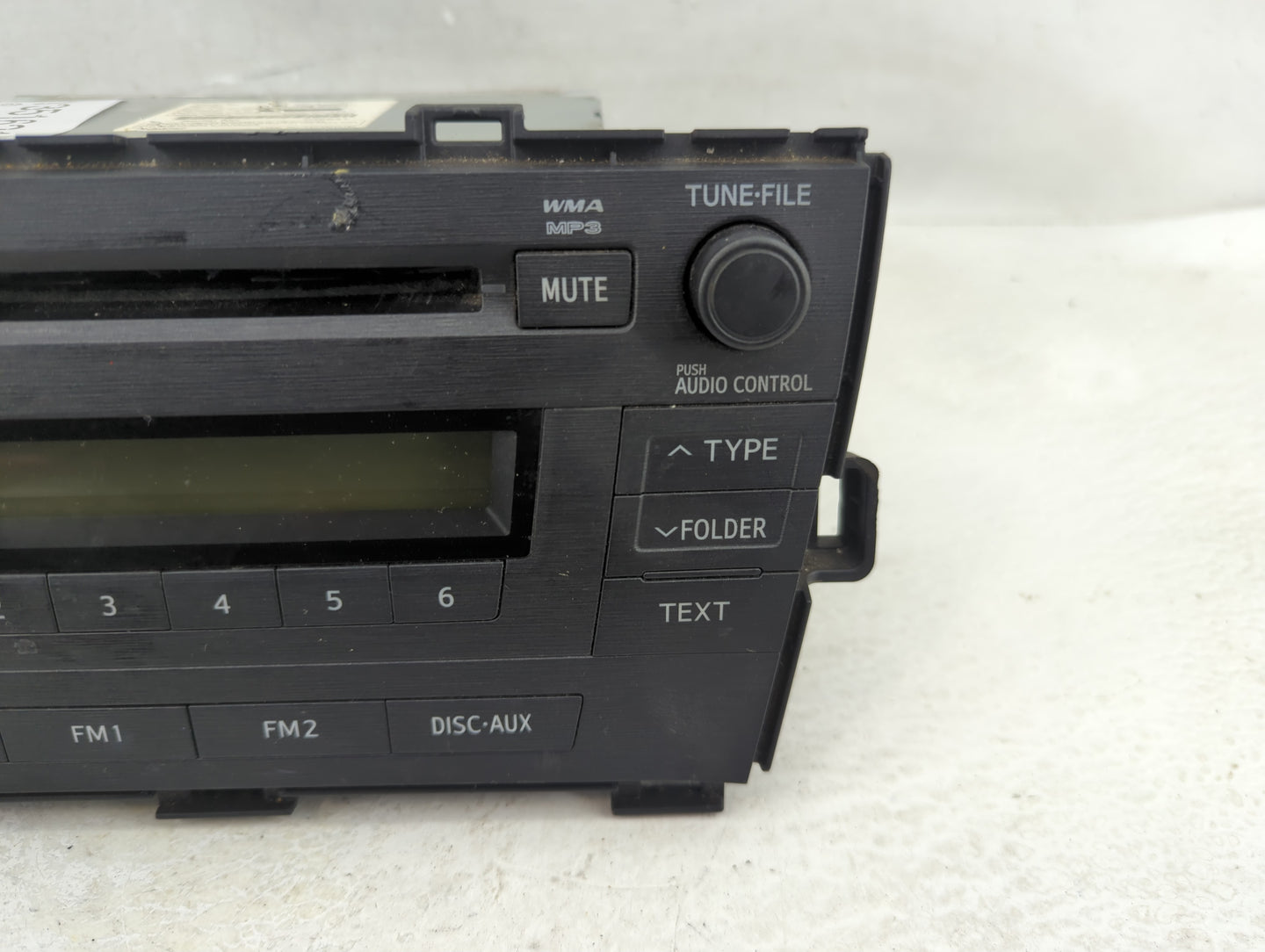 2010-2011 Toyota Prius Radio AM FM Cd Player Receiver Replacement P/N:86120-47290 Fits Fits 2010 2011 OEM Used Auto Parts - 