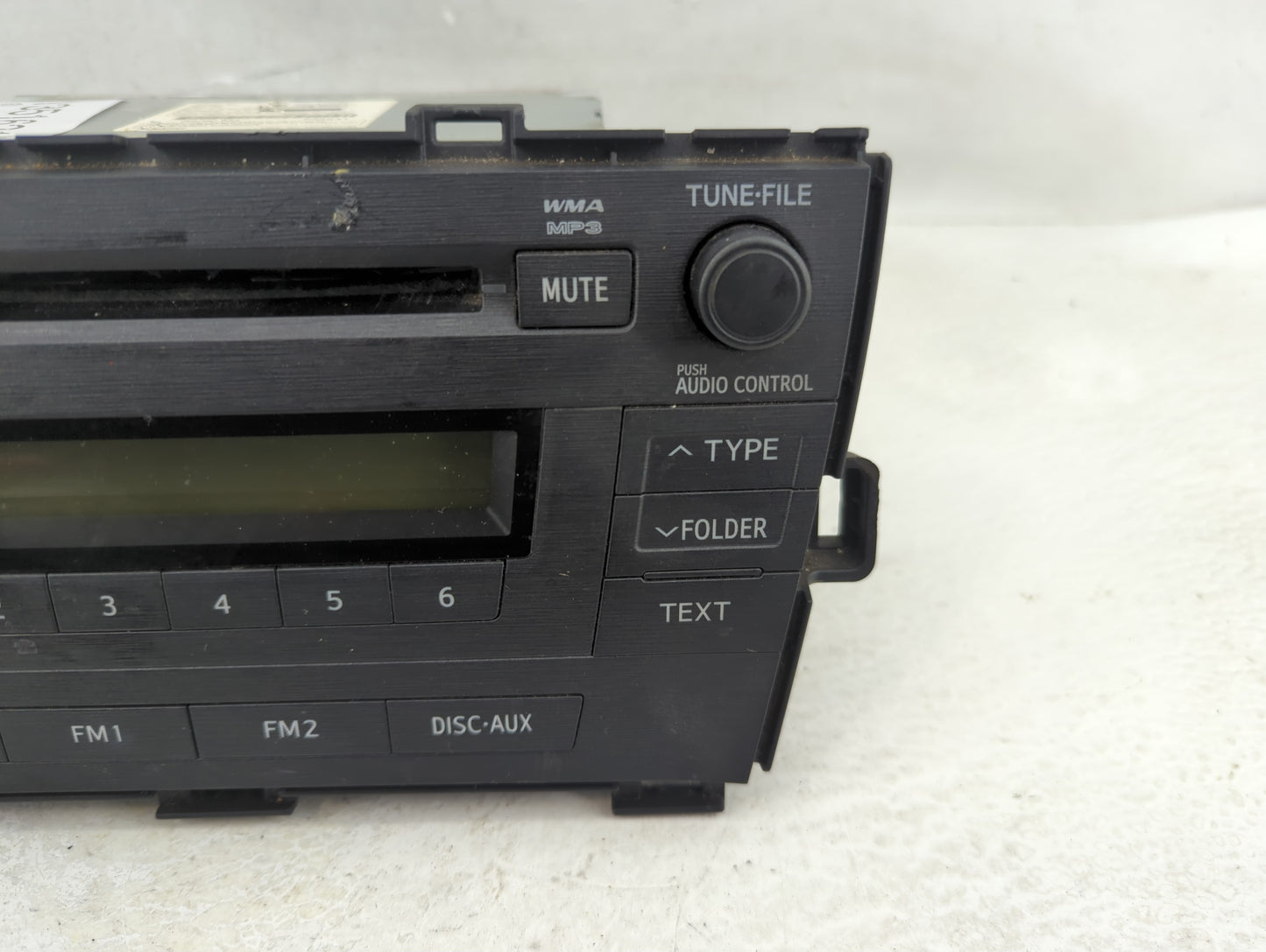 2010-2011 Toyota Prius Radio AM FM Cd Player Receiver Replacement P/N:86120-47290 Fits Fits 2010 2011 OEM Used Auto Parts - 