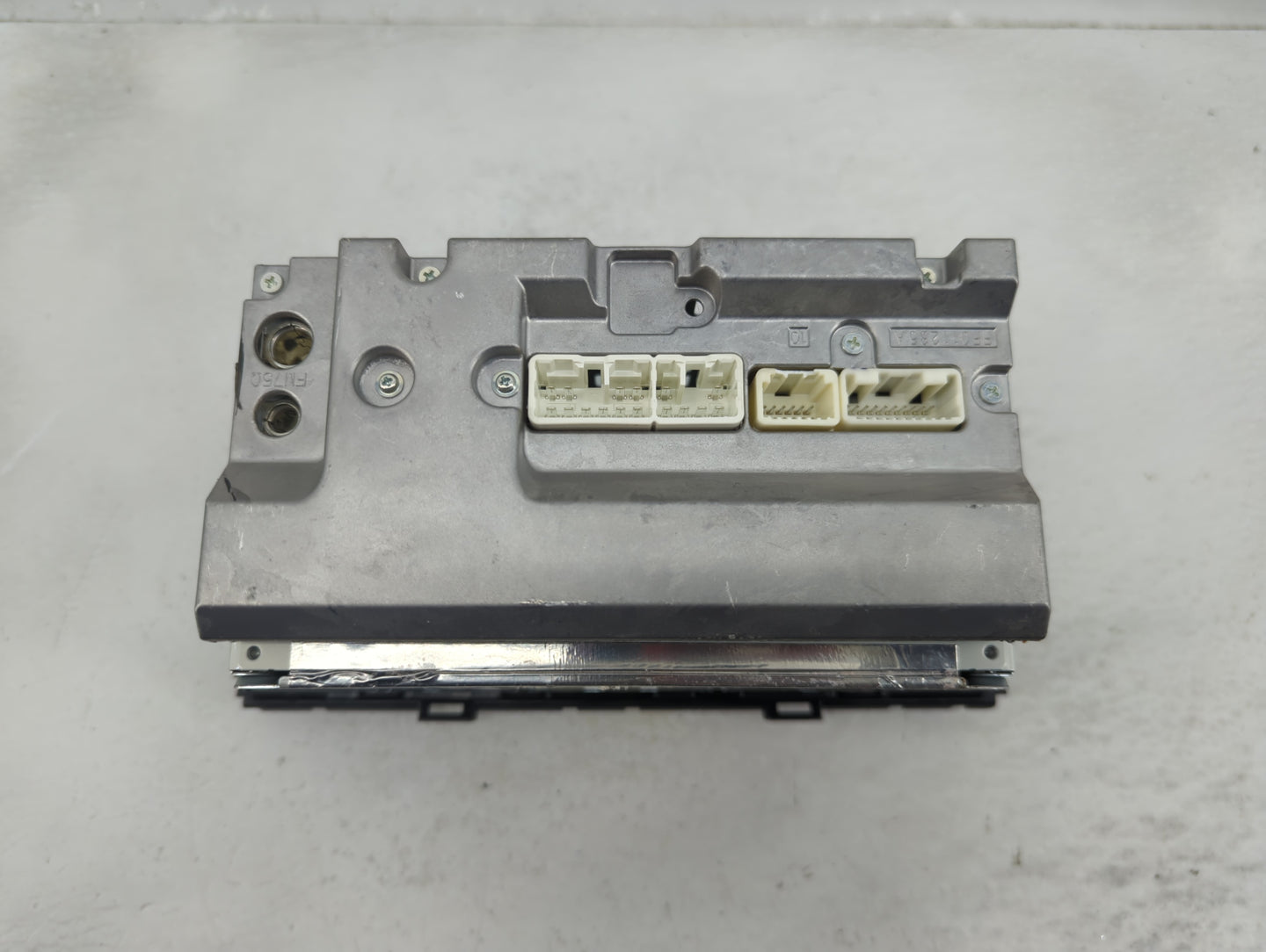 2010-2011 Toyota Prius Radio AM FM Cd Player Receiver Replacement P/N:86120-47290 Fits Fits 2010 2011 OEM Used Auto Parts - 