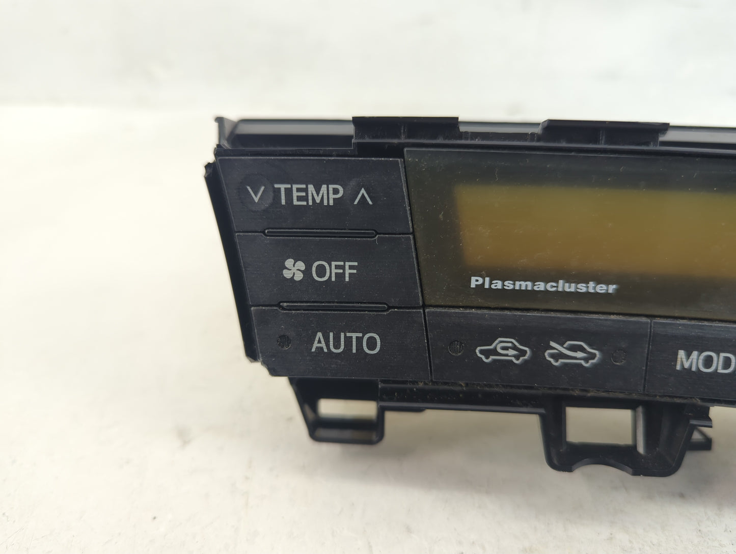 2010-2011 Toyota Prius Climate Control Module Temperature AC/Heater Replacement P/N:75D726 Fits Fits 2010 2011 OEM Used Auto