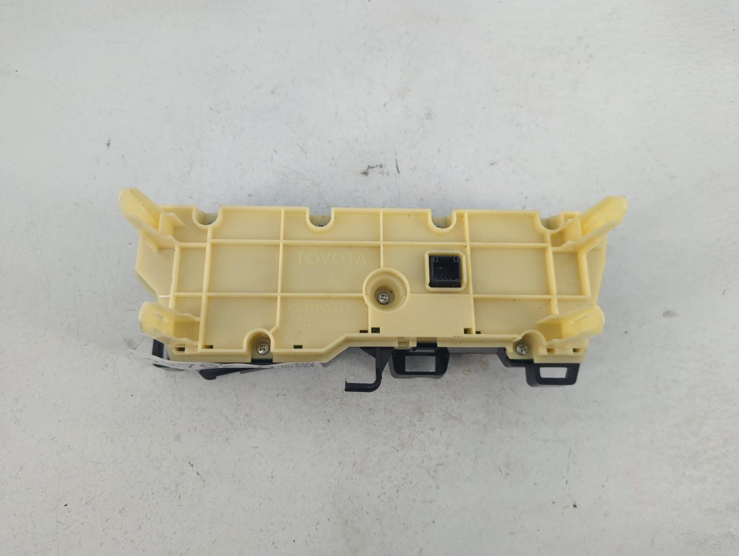 2010-2011 Toyota Prius Climate Control Module Temperature AC/Heater Replacement P/N:75D726 Fits Fits 2010 2011 OEM Used Auto