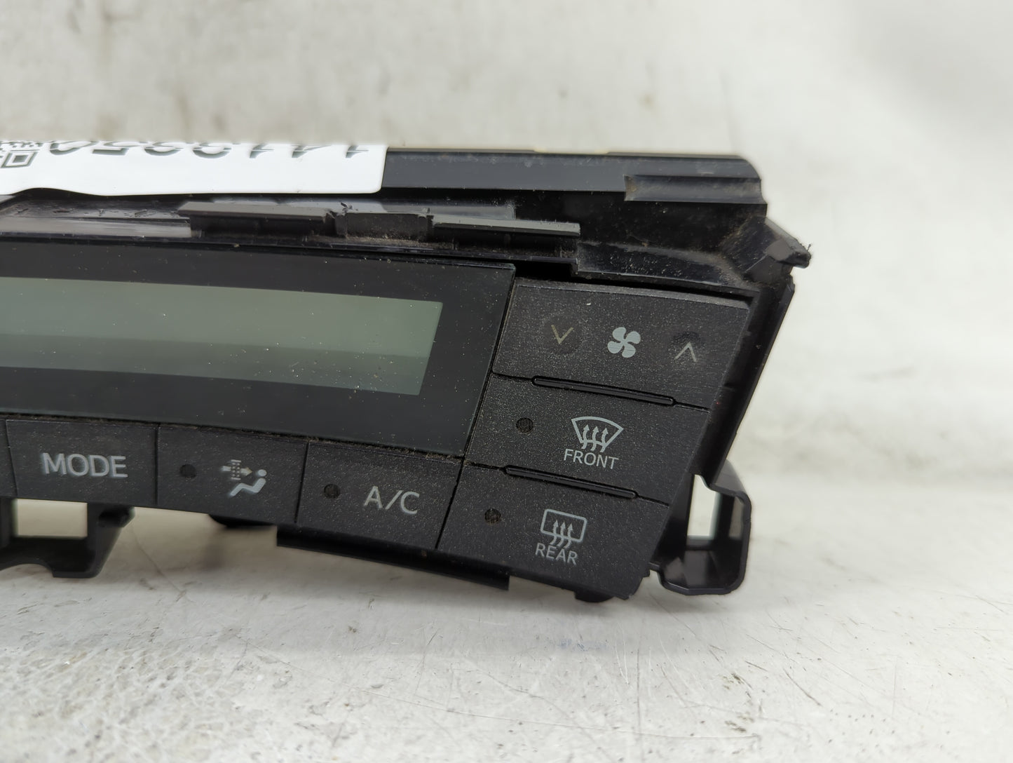 2010-2011 Toyota Prius Climate Control Module Temperature AC/Heater Replacement P/N:75D726 Fits Fits 2010 2011 OEM Used Auto