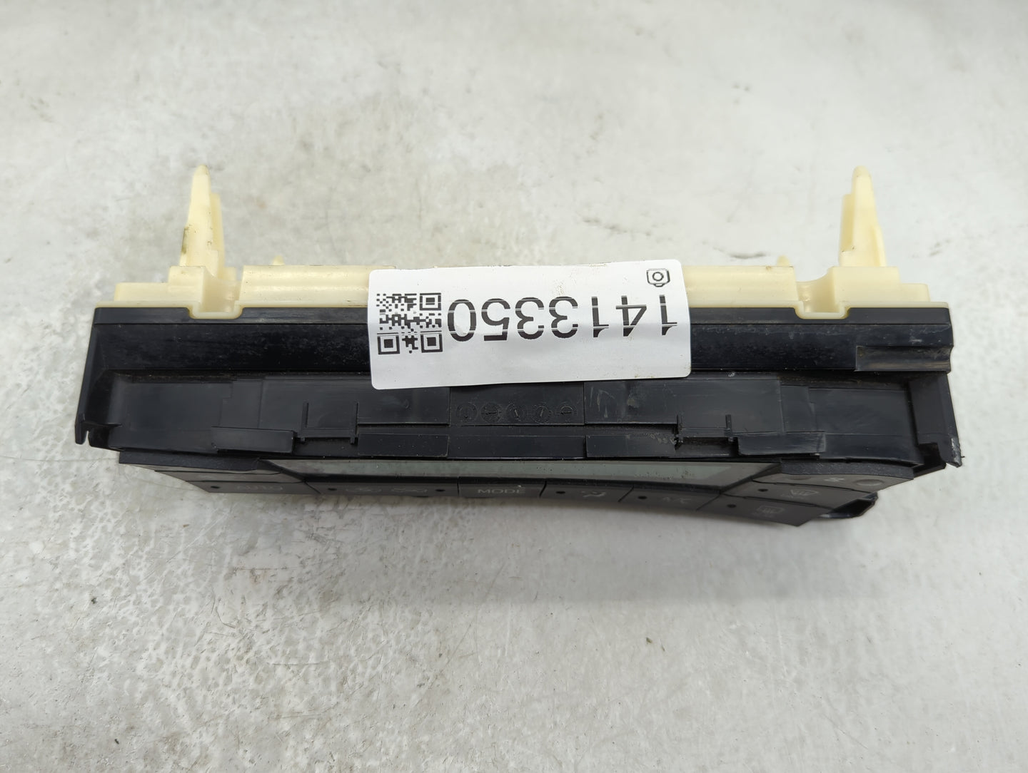 2010-2011 Toyota Prius Climate Control Module Temperature AC/Heater Replacement P/N:75D726 Fits Fits 2010 2011 OEM Used Auto