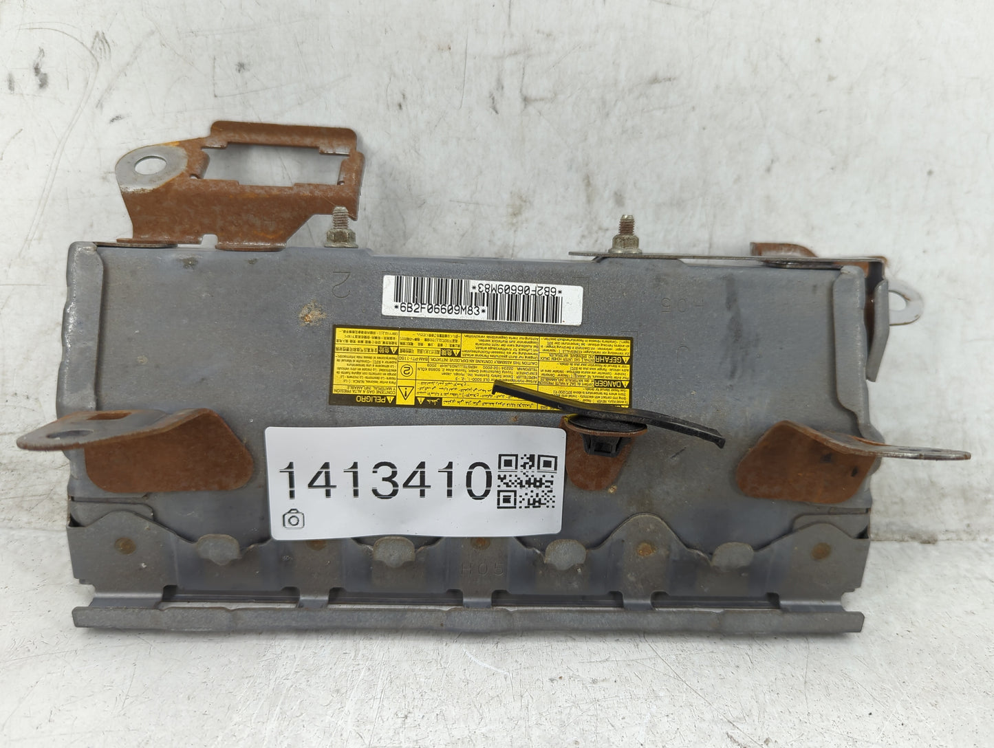 2010-2015 Toyota Prius Air Bag Rear Right Passenger Door - Oemusedautoparts1.com