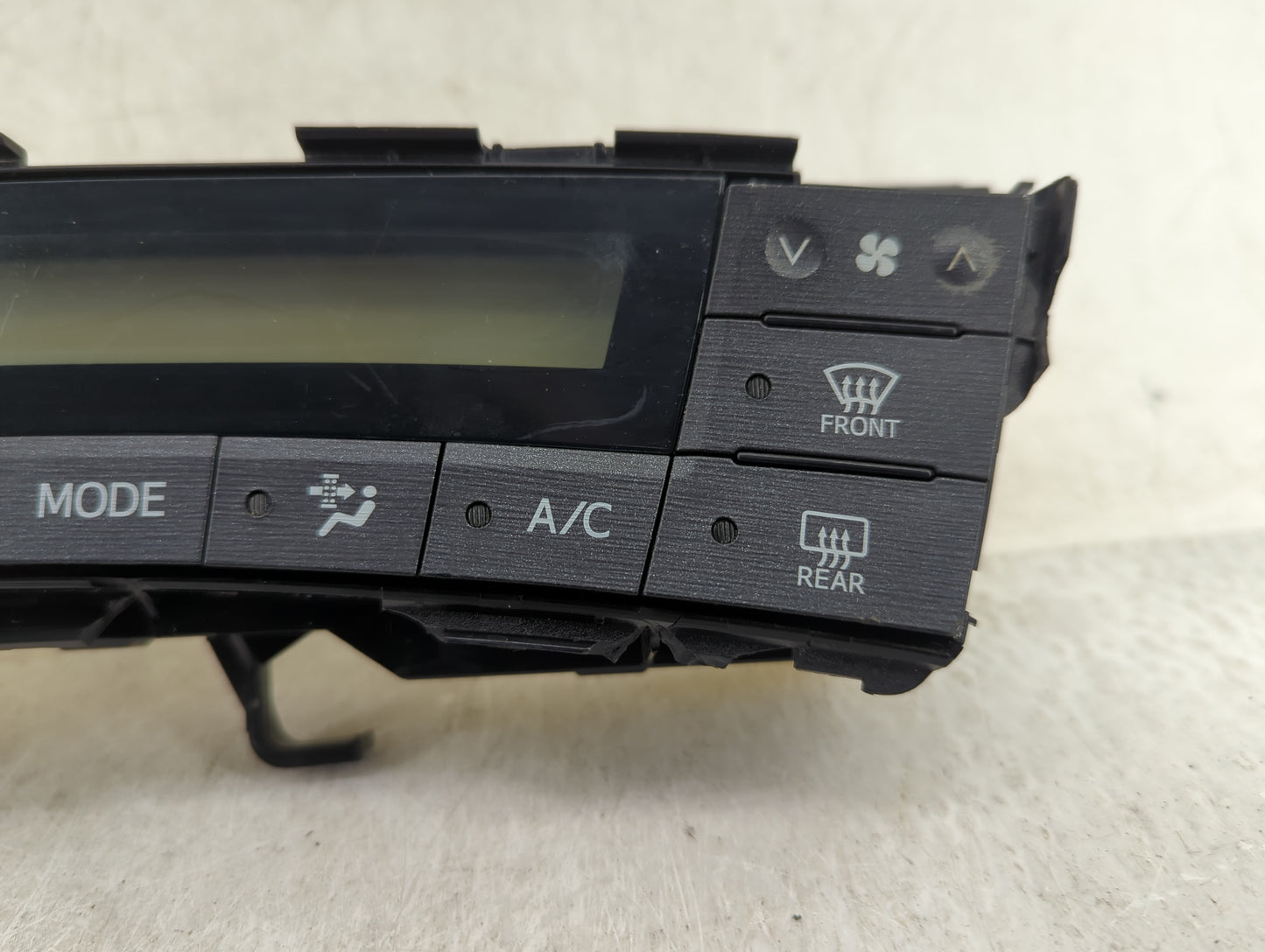 2010-2011 Toyota Prius Climate Control Module Temperature AC/Heater Replacement P/N:75D726 Fits Fits 2010 2011 OEM Used Auto