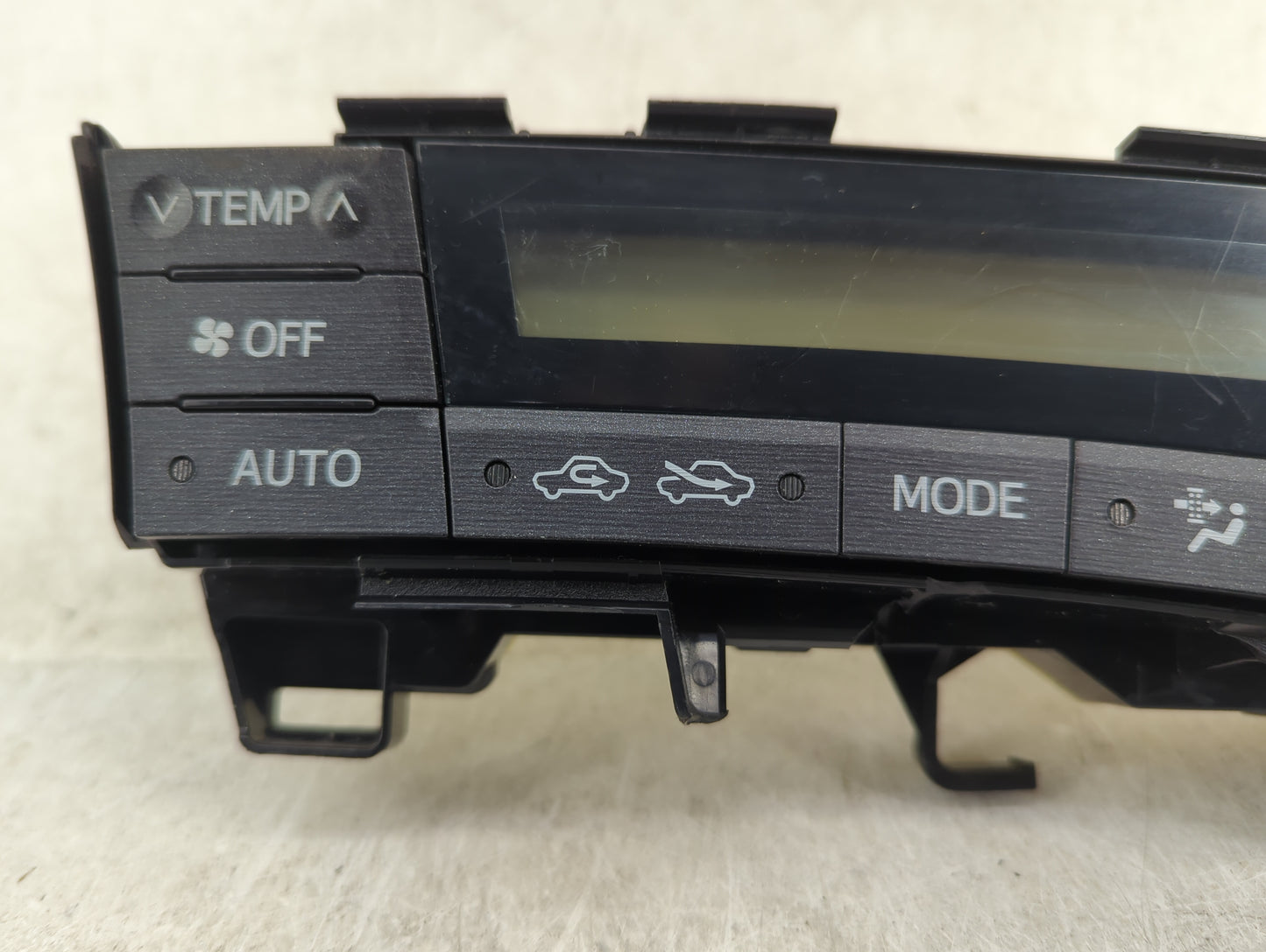 2010-2011 Toyota Prius Climate Control Module Temperature AC/Heater Replacement P/N:75D726 Fits Fits 2010 2011 OEM Used Auto