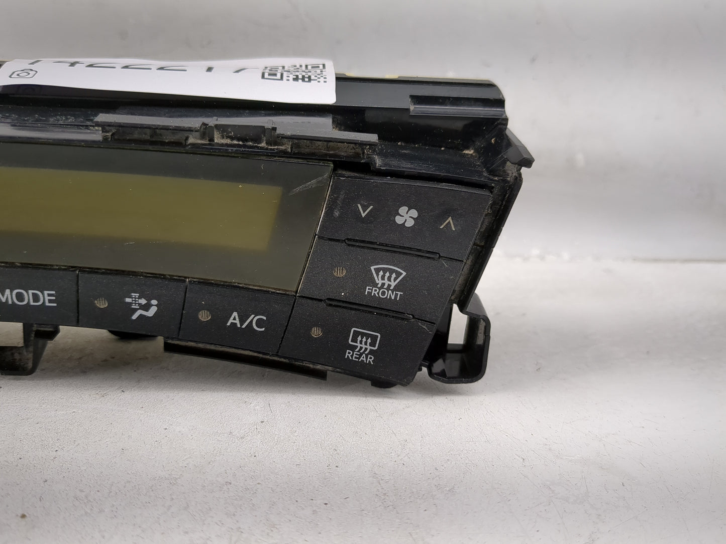 2010-2011 Toyota Prius Climate Control Module Temperature AC/Heater Replacement P/N:75D726 Fits Fits 2010 2011 OEM Used Auto