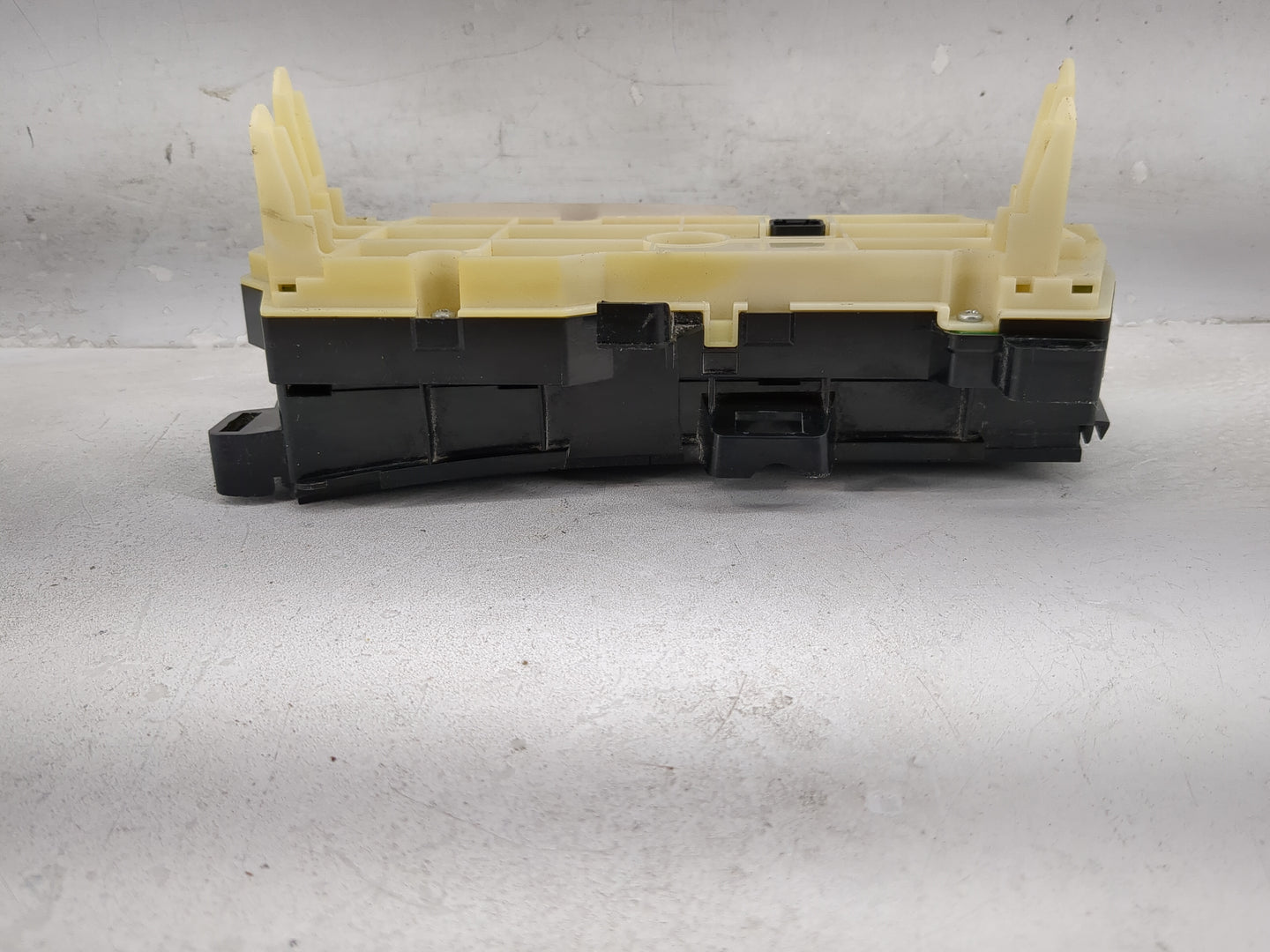 2010-2011 Toyota Prius Climate Control Module Temperature AC/Heater Replacement P/N:75D726 Fits Fits 2010 2011 OEM Used Auto