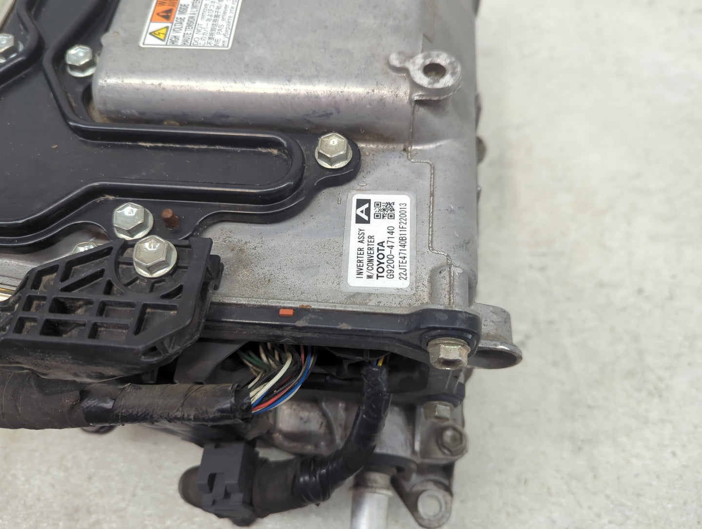 2010-2011 Toyota Prius Hybrid DC Synergy Drive Power Inverter P/N:G9200-47140 Fits Fits 2010 2011 OEM Used Auto Parts - Oemu