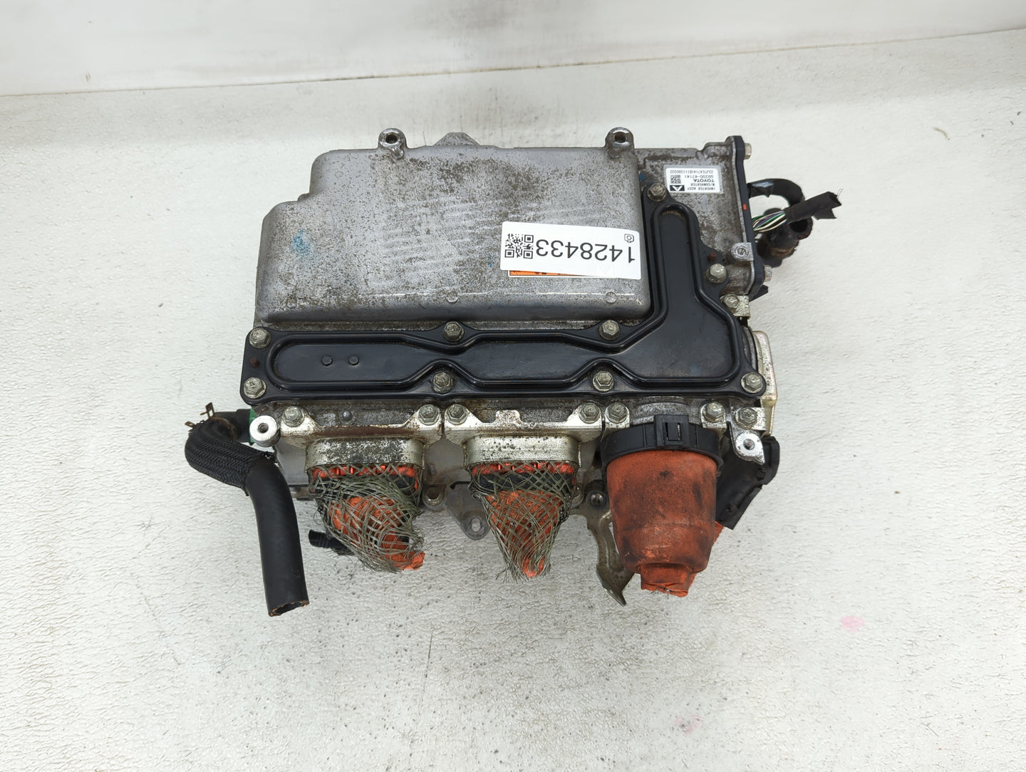 2010-2011 Toyota Prius Hybrid DC Synergy Drive Power Inverter P/N:G9200-47141 Fits Fits 2010 2011 OEM Used Auto Parts - Oemu