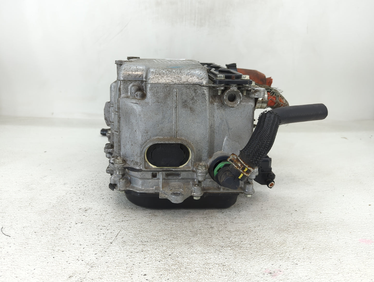 2010-2011 Toyota Prius Hybrid DC Synergy Drive Power Inverter P/N:G9200-47141 Fits Fits 2010 2011 OEM Used Auto Parts - Oemu