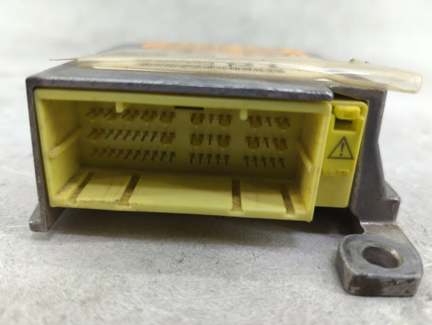 2010-2012 Toyota Prius Safety Restraint Srs Airbag Control Module - Oemusedautoparts1.com