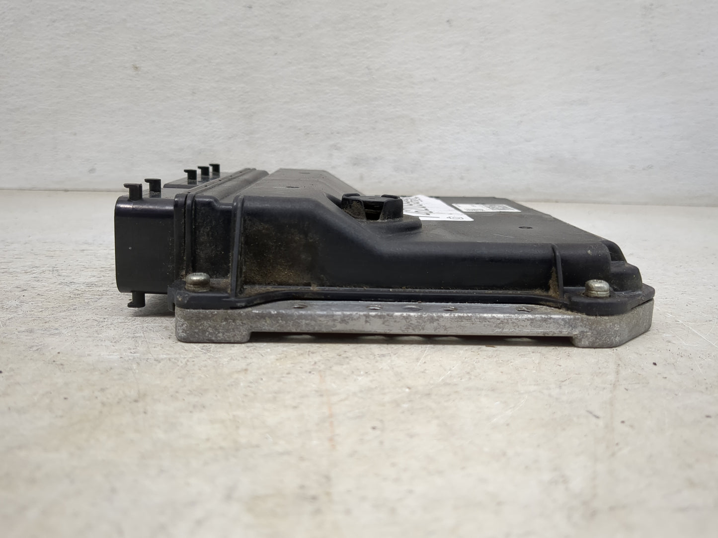 2011 Toyota Prius PCM Engine Control Computer ECU ECM PCU OEM P/N:89661-47390 275400-5571 Fits OEM Used Auto Parts - Oemused