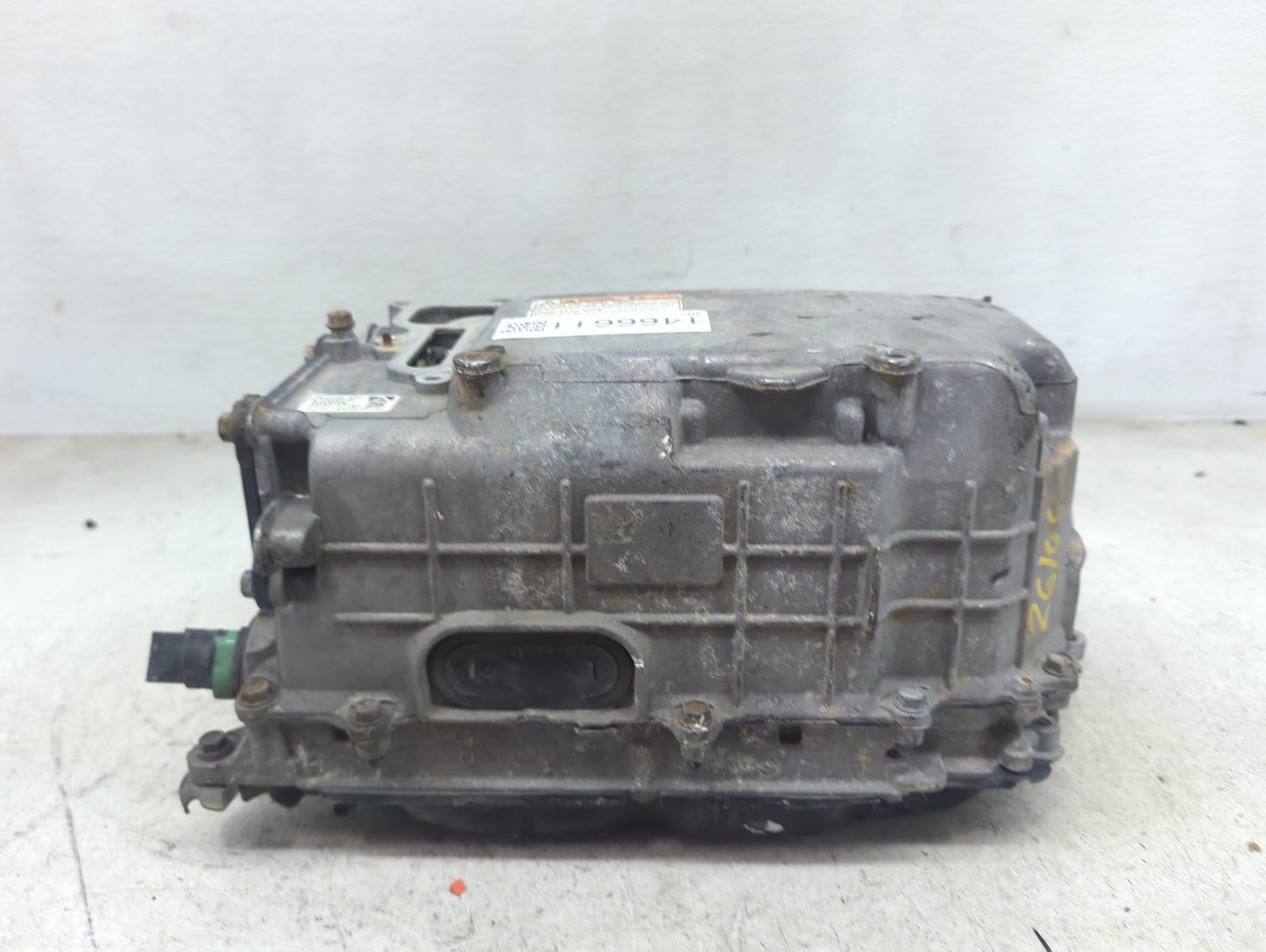 2010-2011 Toyota Prius Hybrid DC Synergy Drive Power Inverter P/N:G9200-47140 Fits Fits 2010 2011 OEM Used Auto Parts - Oemu