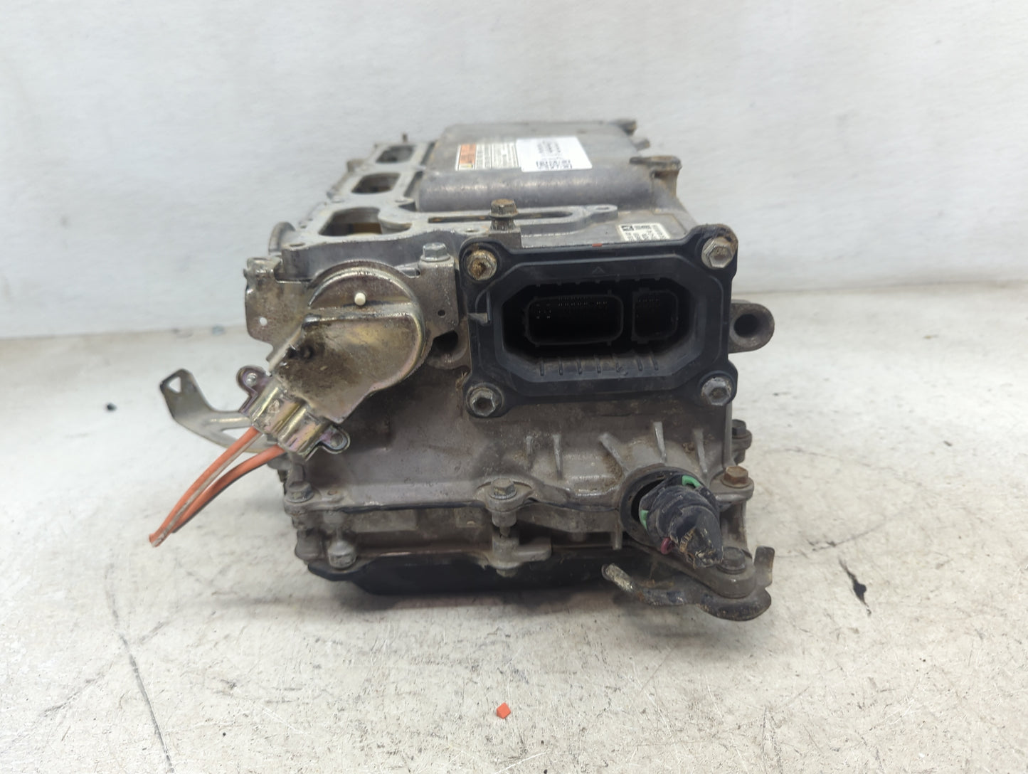 2010-2011 Toyota Prius Hybrid DC Synergy Drive Power Inverter P/N:G9200-47140 Fits Fits 2010 2011 OEM Used Auto Parts - Oemu