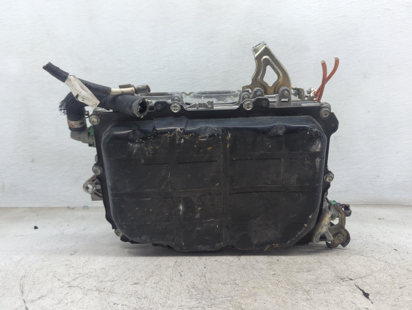 2010-2011 Toyota Prius Hybrid DC Synergy Drive Power Inverter P/N:G9200-47140 Fits Fits 2010 2011 OEM Used Auto Parts - Oemu