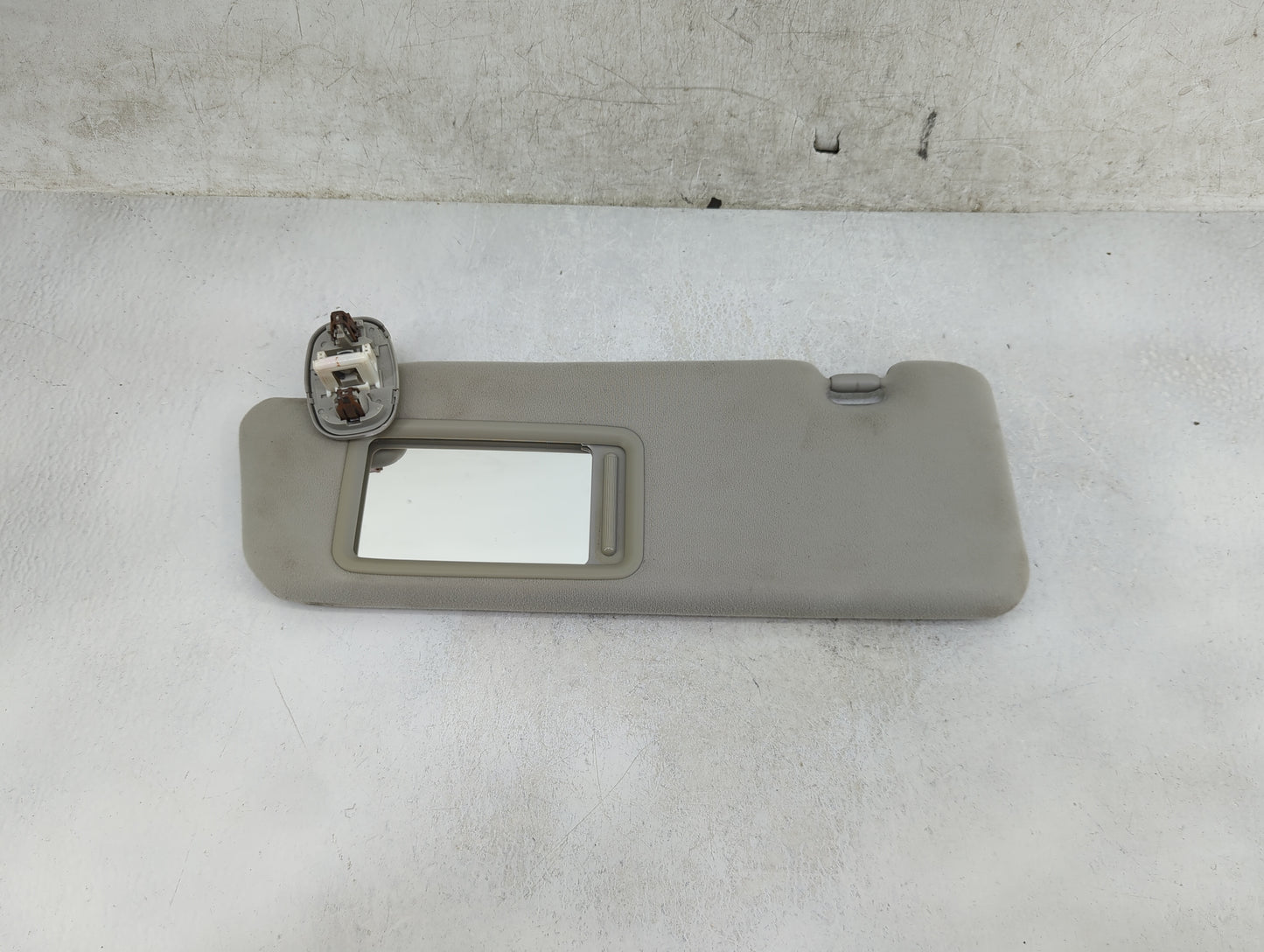 2010-2011 Toyota Prius Sun Visor Shade Replacement Driver Left Mirror Fits Fits 2010 2011 OEM Used Auto Parts - Oemusedautop