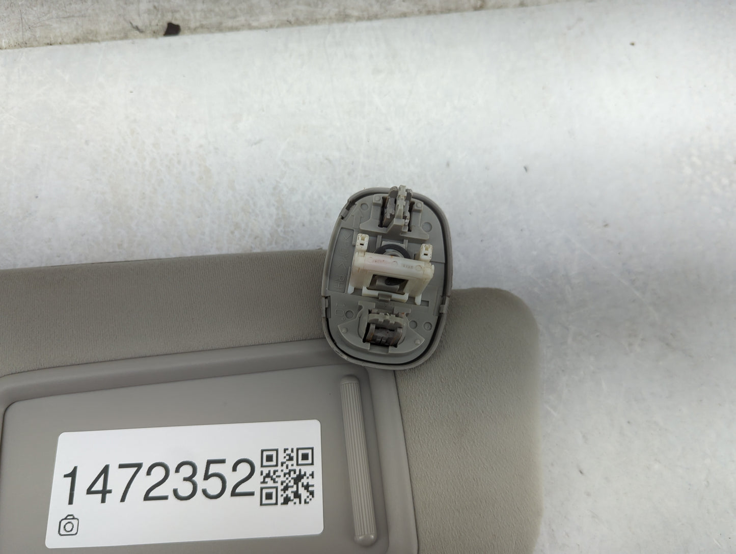 2010-2015 Toyota Prius Sun Visor Shade Replacement Passenger Right Mirror Fits Fits 2010 2011 2012 2013 2014 2015 OEM Used A