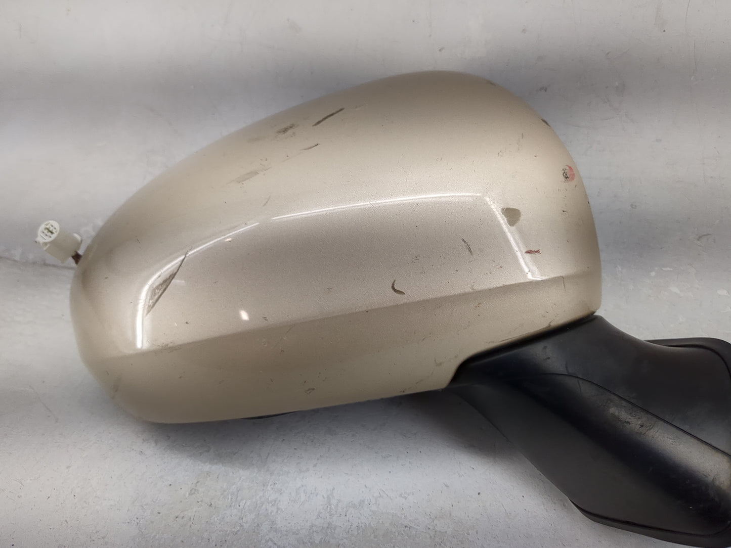2010-2015 Toyota Prius Passenger Side View Mirror - Right Door Mirror OEM Used - Oemusedautoparts1.com