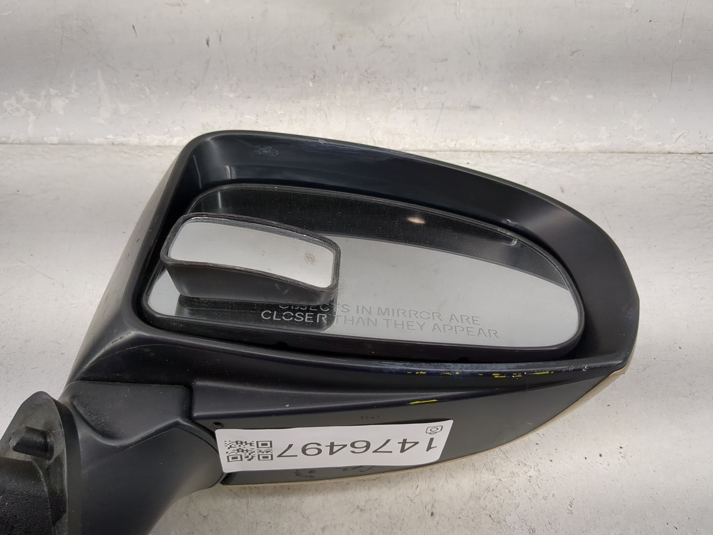 2010-2015 Toyota Prius Passenger Side View Mirror - Right Door Mirror OEM Used - Oemusedautoparts1.com