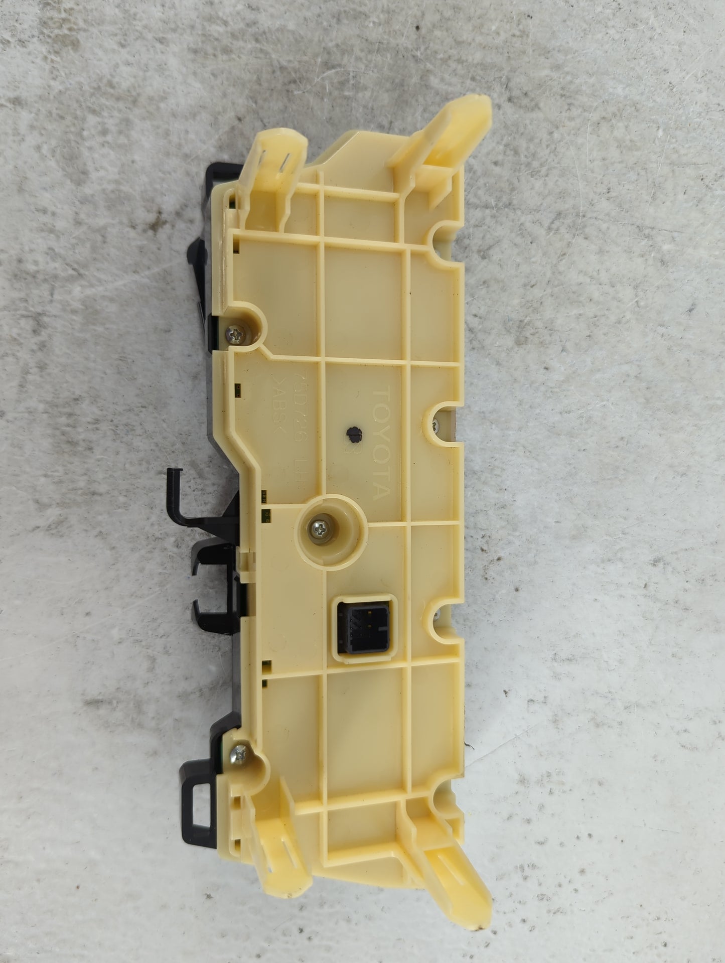 2011 Toyota Prius Climate Control Module Temperature AC/Heater Replacement Fits OEM Used Auto Parts - Oemusedautoparts1.com
