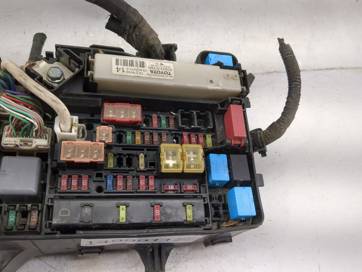 2011 Toyota Prius Fusebox Fuse Box Panel Relay Module P/N:82641-47Q90 82741-47090 Fits OEM Used Auto Parts - Oemusedautopart