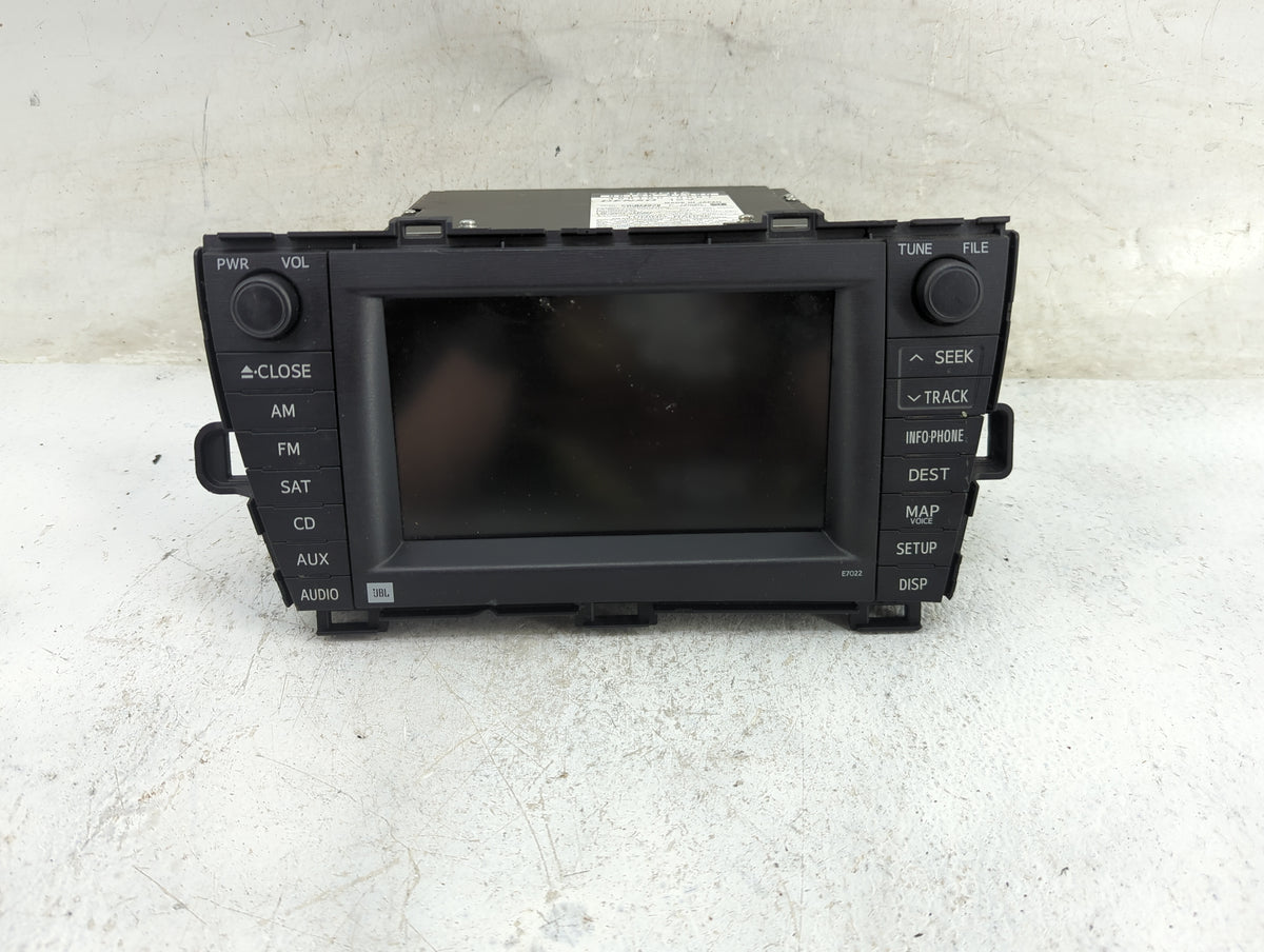 2010-2011 Toyota Prius Radio AM FM Cd Player Receiver Replacement P/N:86120-47390 468100-0587 Fits Fits 2010 2011 OEM Used A