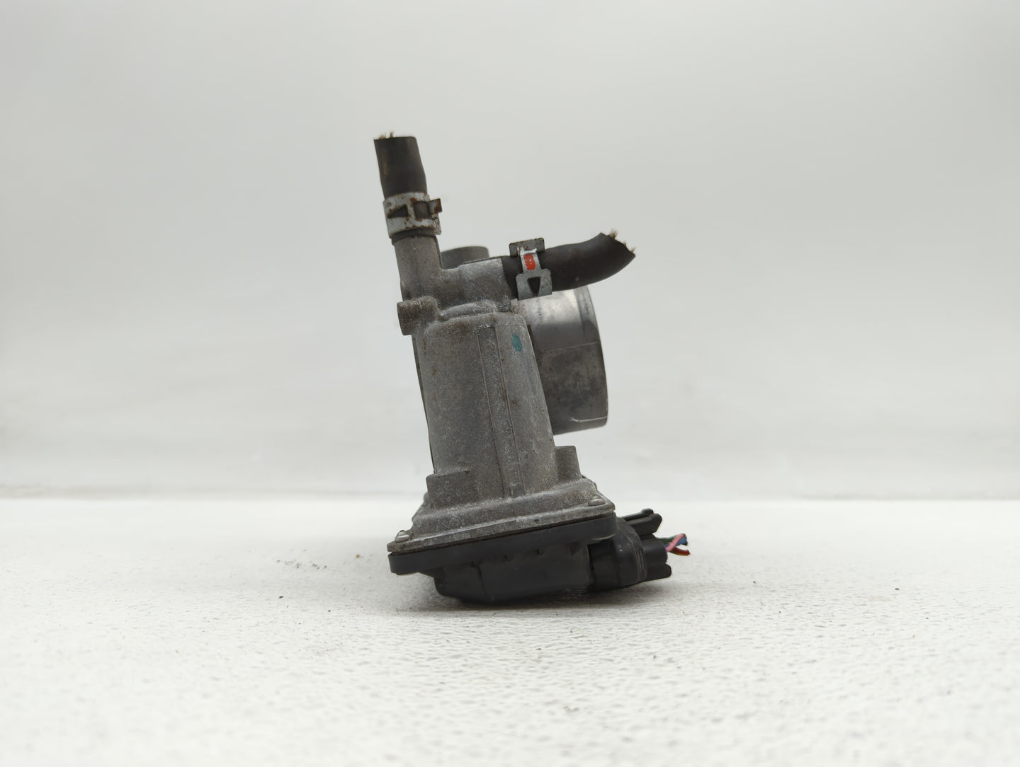 2010-2022 Toyota Prius Throttle Body P/N:22030-37060 Fits Fits 2010 2011 2012 2013 2014 2015 2016 2017 2018 2019 2020 2021 2