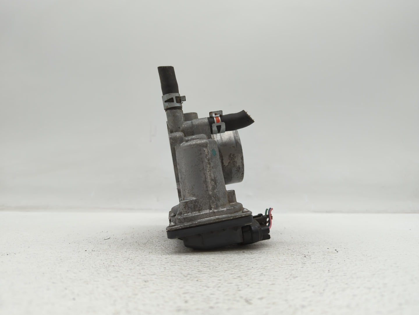 2010-2022 Toyota Prius Throttle Body P/N:22030-37060 Fits Fits 2010 2011 2012 2013 2014 2015 2016 2017 2018 2019 2020 2021 2