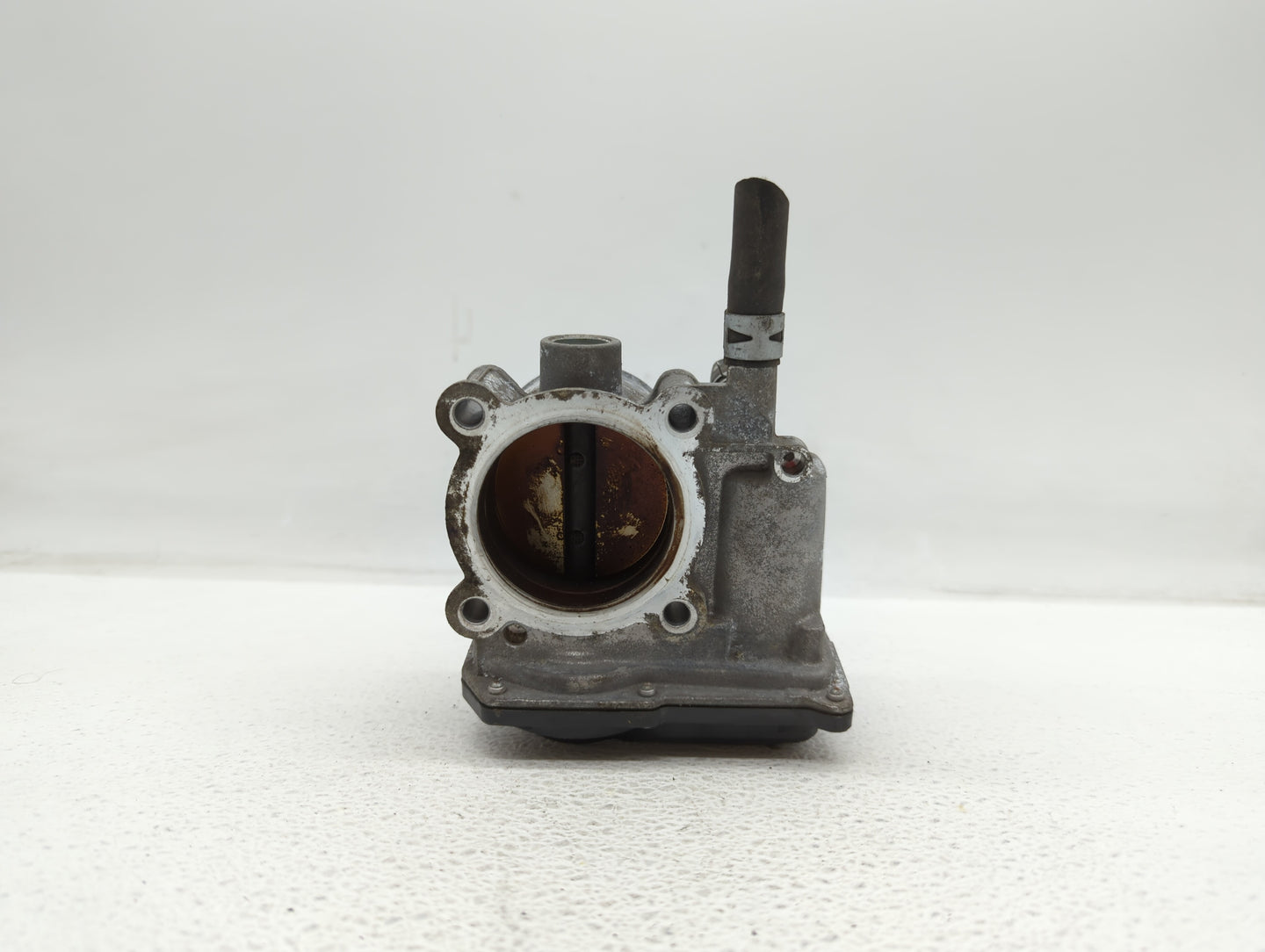 2010-2018 Toyota Prius Throttle Body P/N:22030-37060 Fits Fits 2010 2011 2012 2013 2014 2015 2016 2017 2018 OEM Used Auto Pa