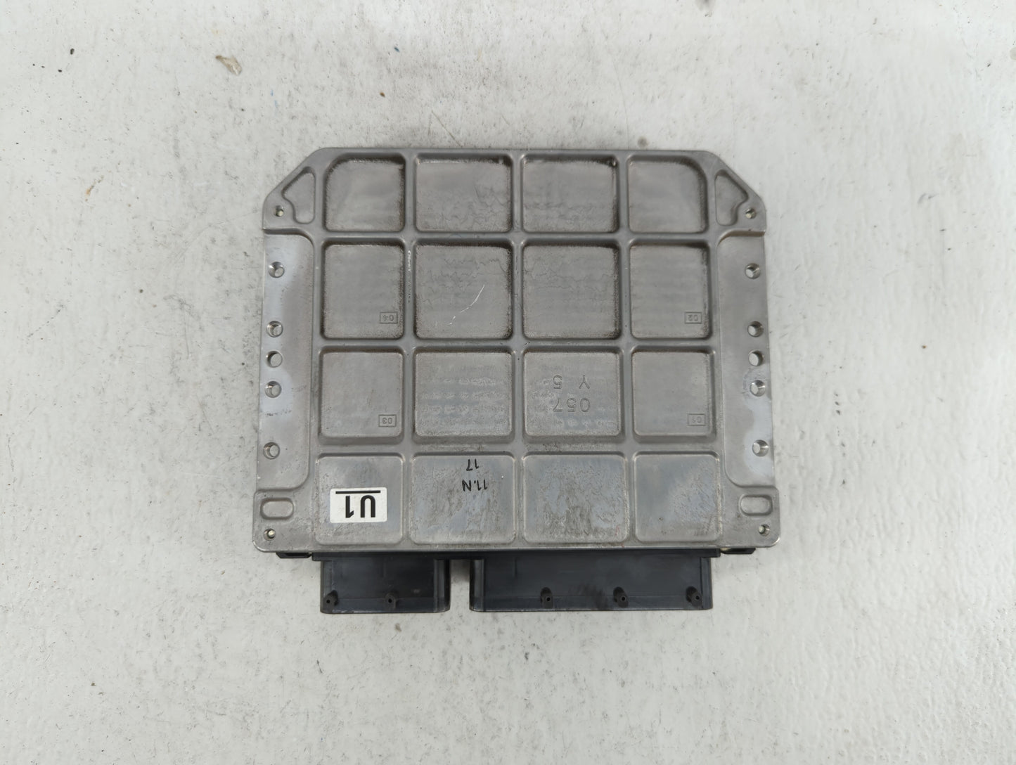 2011 Toyota Prius PCM Engine Control Computer ECU ECM PCU OEM P/N:89661-47390 89681-47211 Fits OEM Used Auto Parts - Oemused