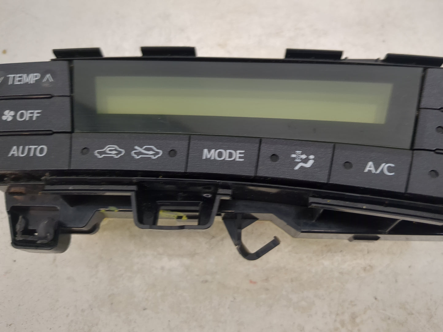 2010-2011 Toyota Prius Climate Control Module Temperature AC/Heater Replacement P/N:75D726 Fits Fits 2010 2011 OEM Used Auto