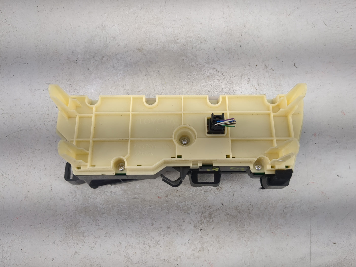 2010-2011 Toyota Prius Climate Control Module Temperature AC/Heater Replacement P/N:75D726 Fits Fits 2010 2011 OEM Used Auto