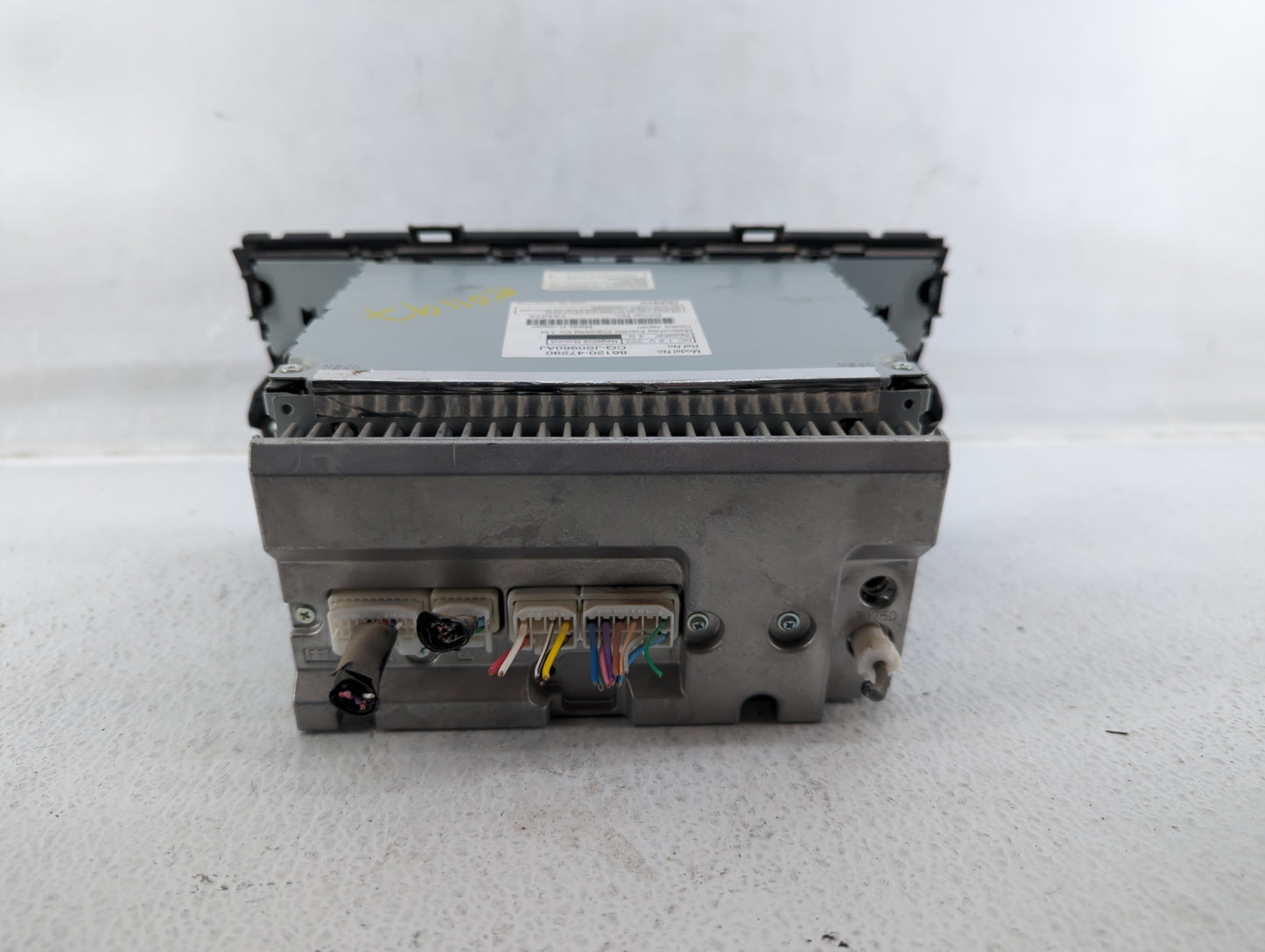 2010-2011 Toyota Prius Radio AM FM Cd Player Receiver Replacement P/N:86120-47290 Fits Fits 2010 2011 OEM Used Auto Parts - 