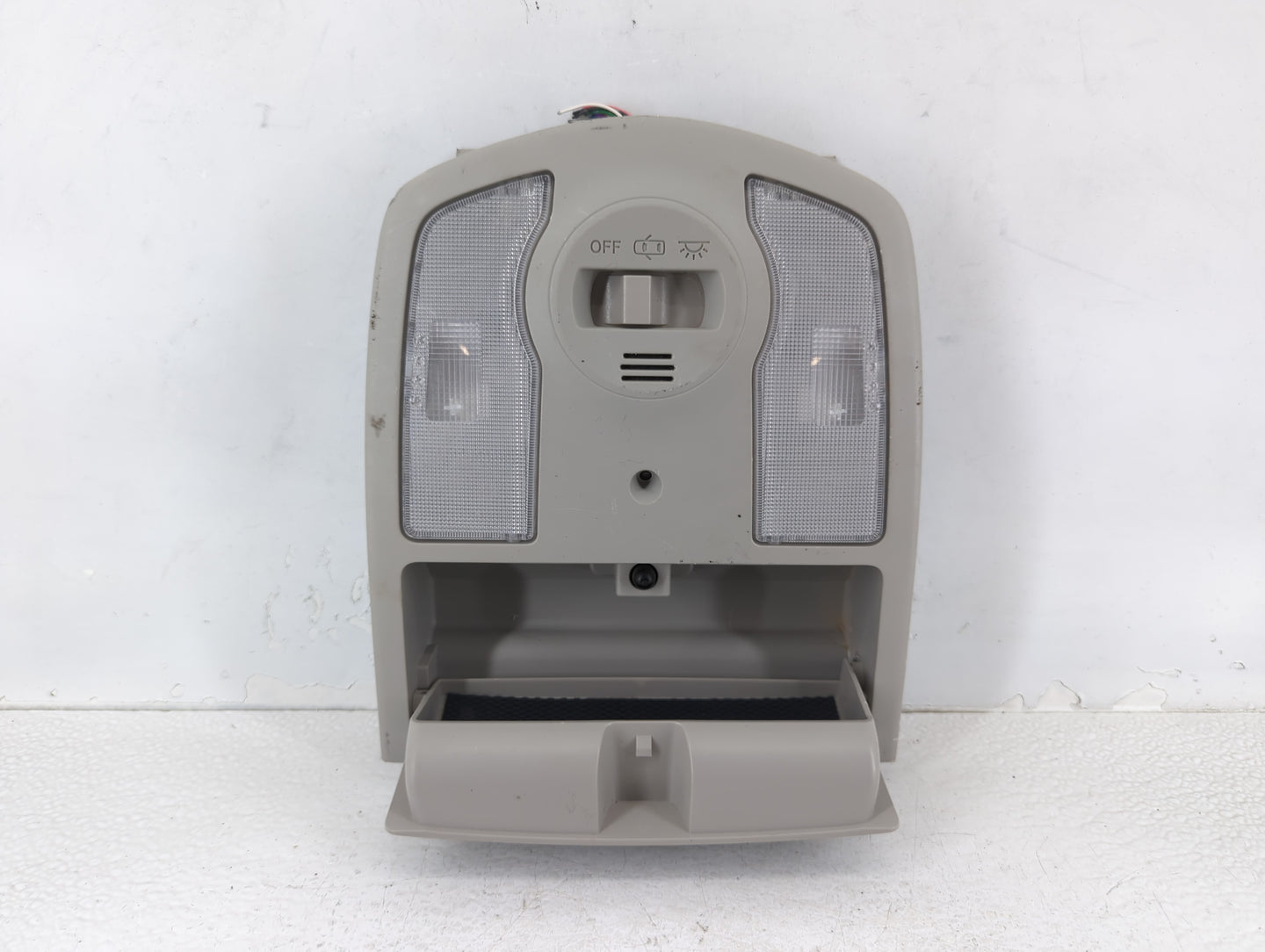 2011 Toyota Prius Overhead Roof Console - Oemusedautoparts1.com