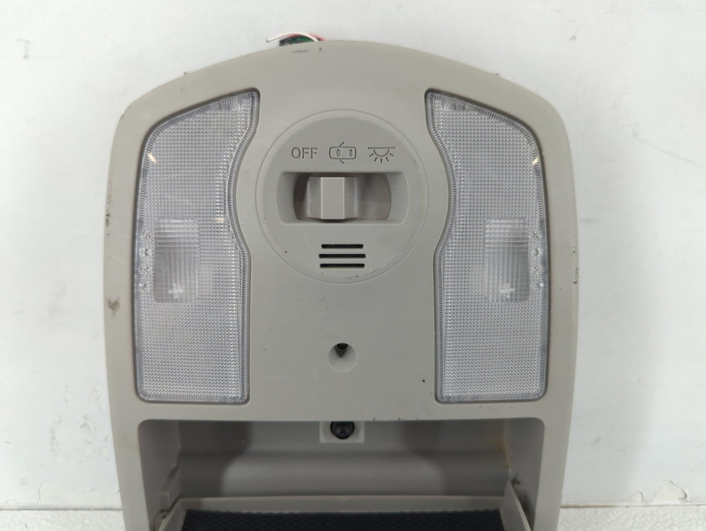 2011 Toyota Prius Overhead Roof Console - Oemusedautoparts1.com