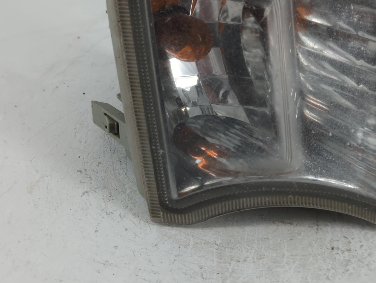 2010-2011 Toyota Prius Passenger Right Oem Front Light Lamp - Oemusedautoparts1.com