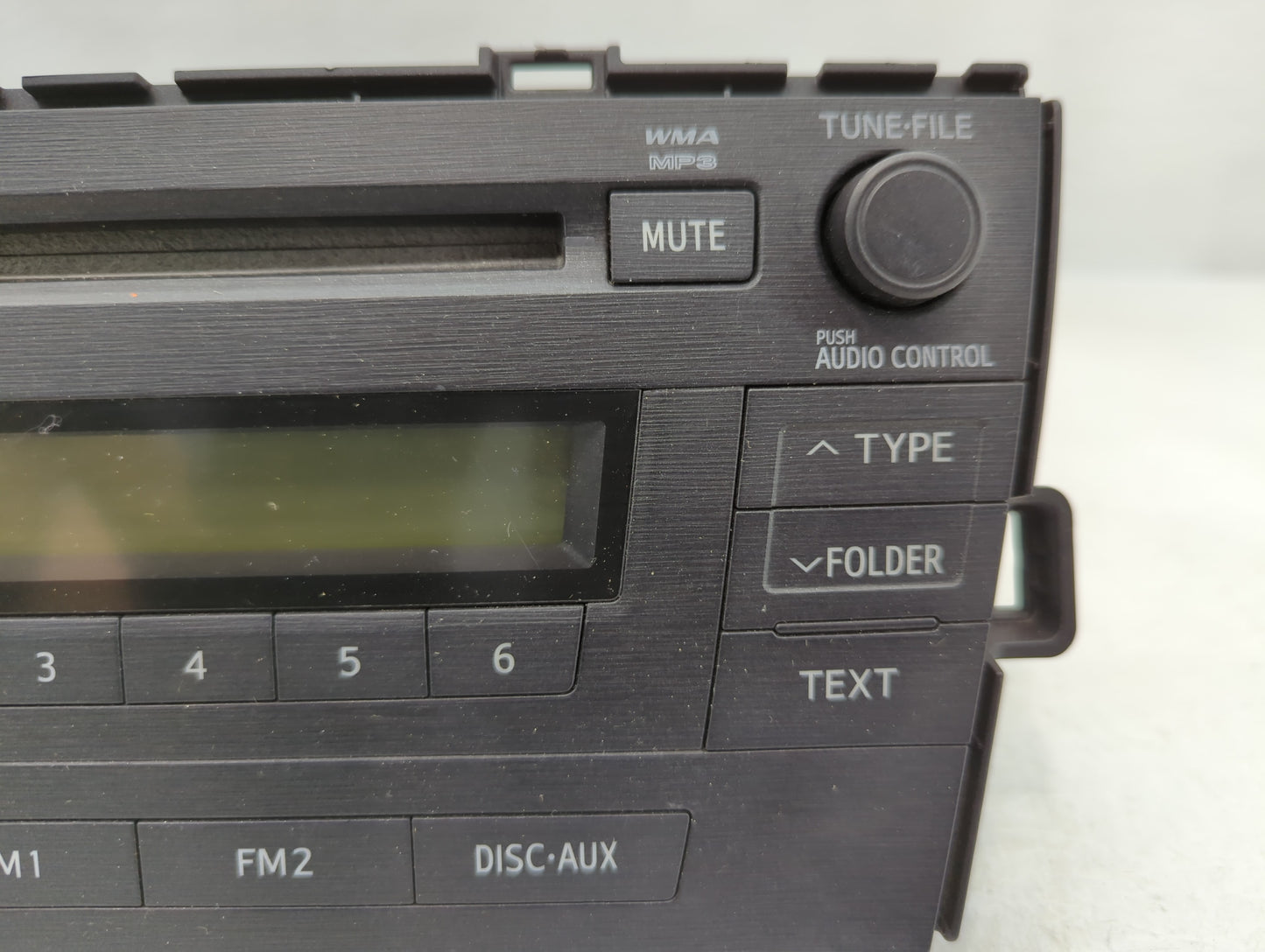 2010-2011 Toyota Prius Radio AM FM Cd Player Receiver Replacement P/N:86120-47290 Fits Fits 2010 2011 OEM Used Auto Parts - 