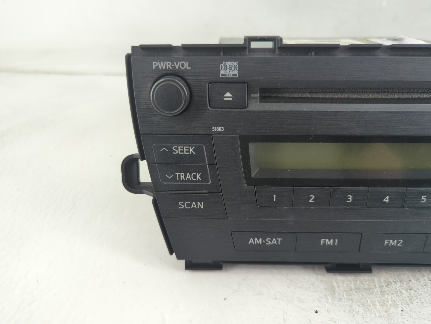 2010-2011 Toyota Prius Radio AM FM Cd Player Receiver Replacement P/N:86120-47290 Fits Fits 2010 2011 OEM Used Auto Parts - 