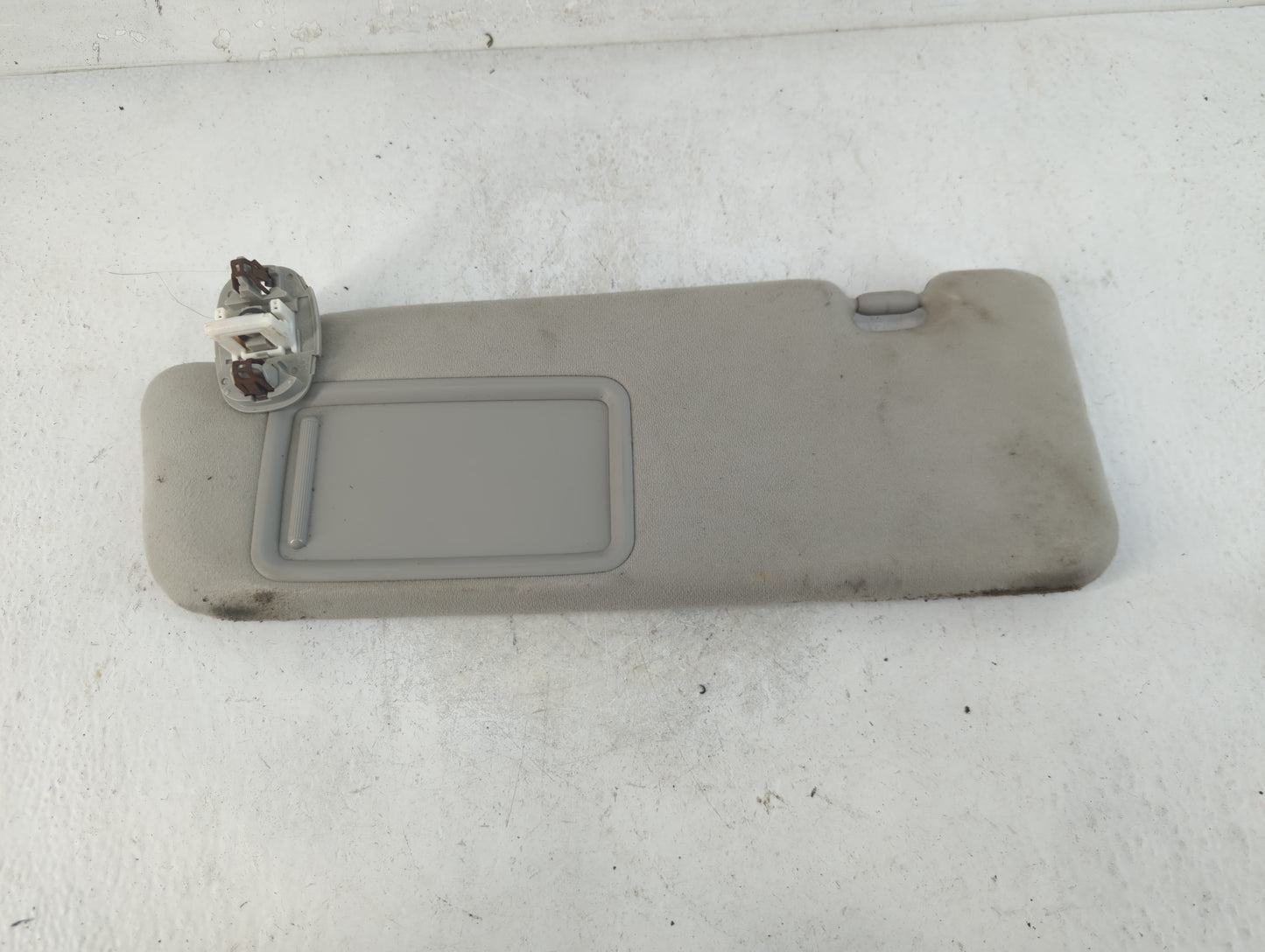 2010-2011 Toyota Prius Sun Visor Shade Replacement Driver Left Mirror Fits Fits 2010 2011 OEM Used Auto Parts - Oemusedautop