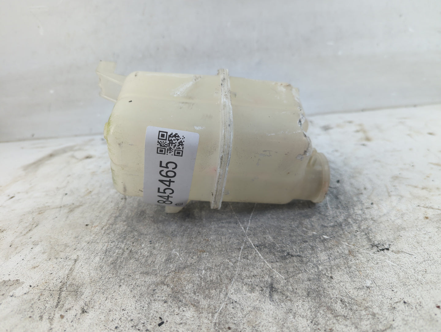 2010-2015 Toyota Prius Radiator Coolant Overflow Expansion Tank Bottle 845465 - Oemusedautoparts1.com