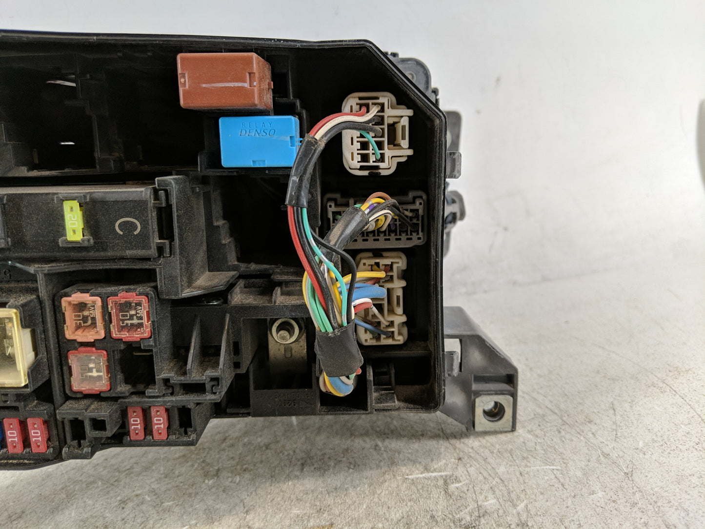 2006-2012 Toyota Rav4 Fusebox Fuse Box Panel Relay Module P/N:82641-47020 Fits Fits 2006 2007 2008 2009 2010 2011 2012 OEM U
