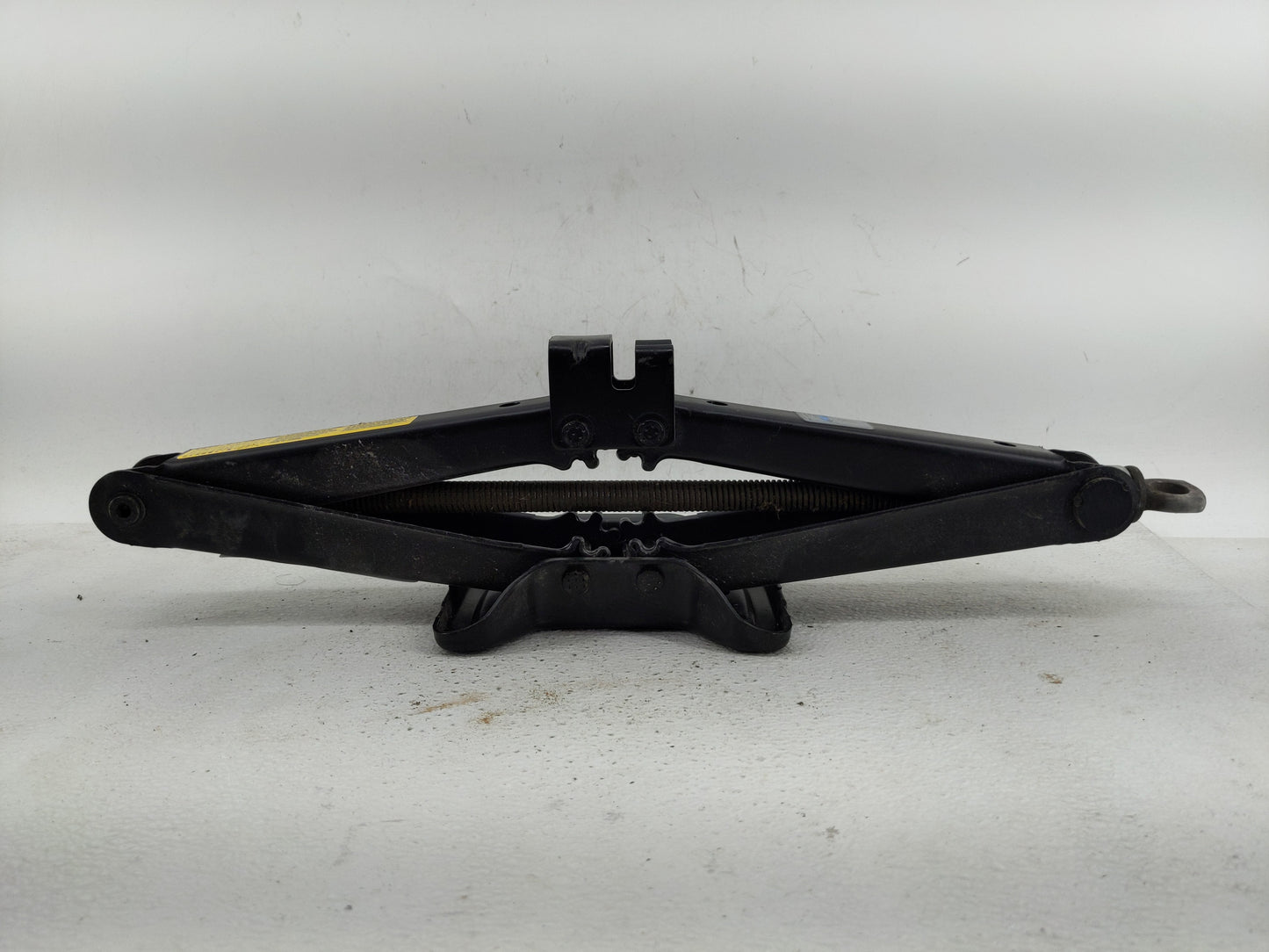2011 Toyota Rav4 Spare Scissor Car Jack - Oemusedautoparts1.com