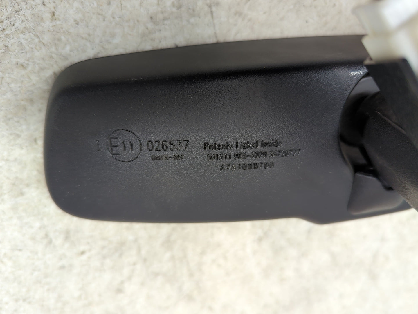 2011-2012 Toyota Rav4 Interior Rear View Mirror Replacement OEM P/N:878100W700 Fits Fits 2011 2012 OEM Used Auto Parts - Oem